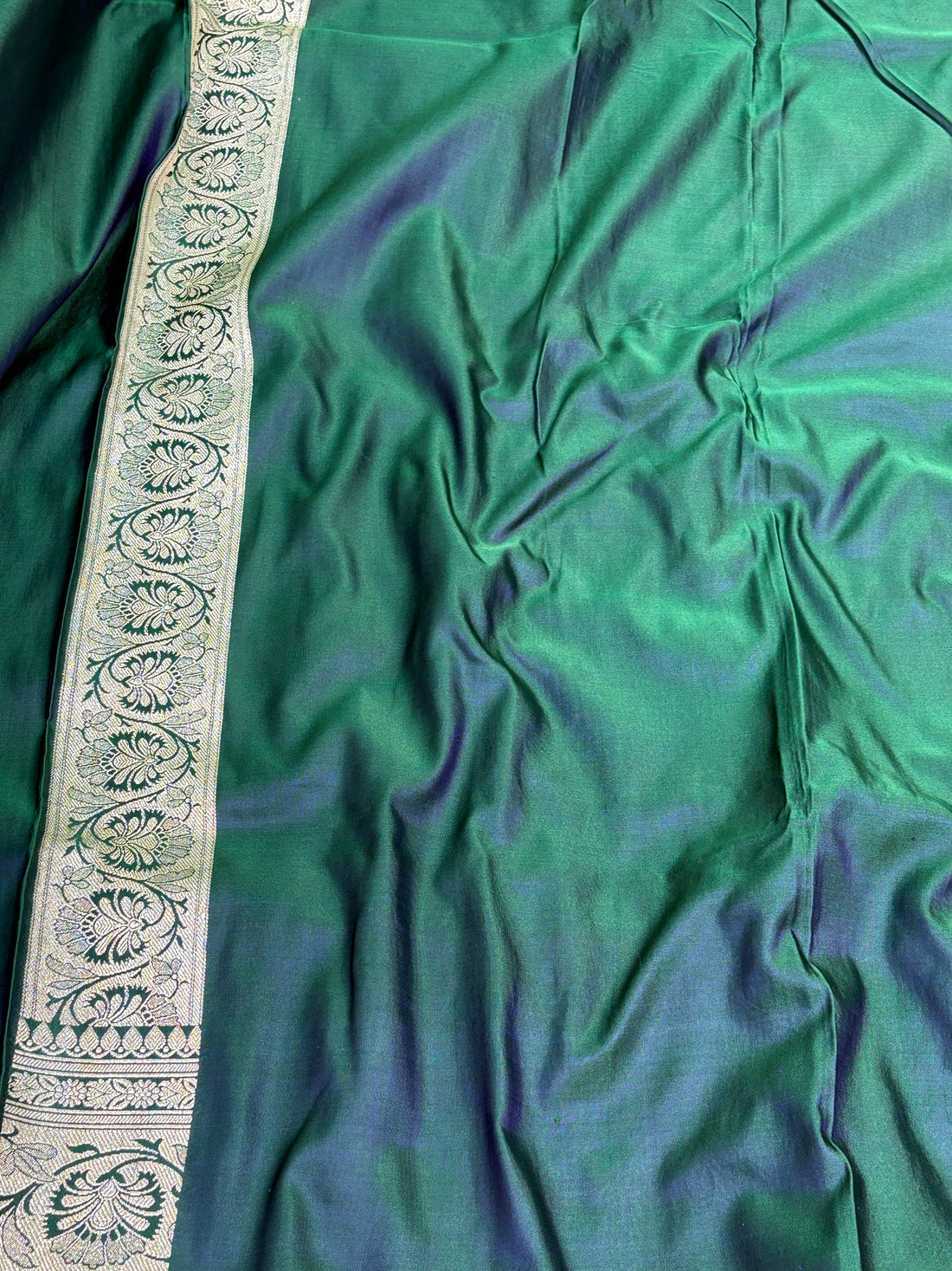 Bottle Green Handwoven Vintage Pure Banarasi Satin Silk Saree