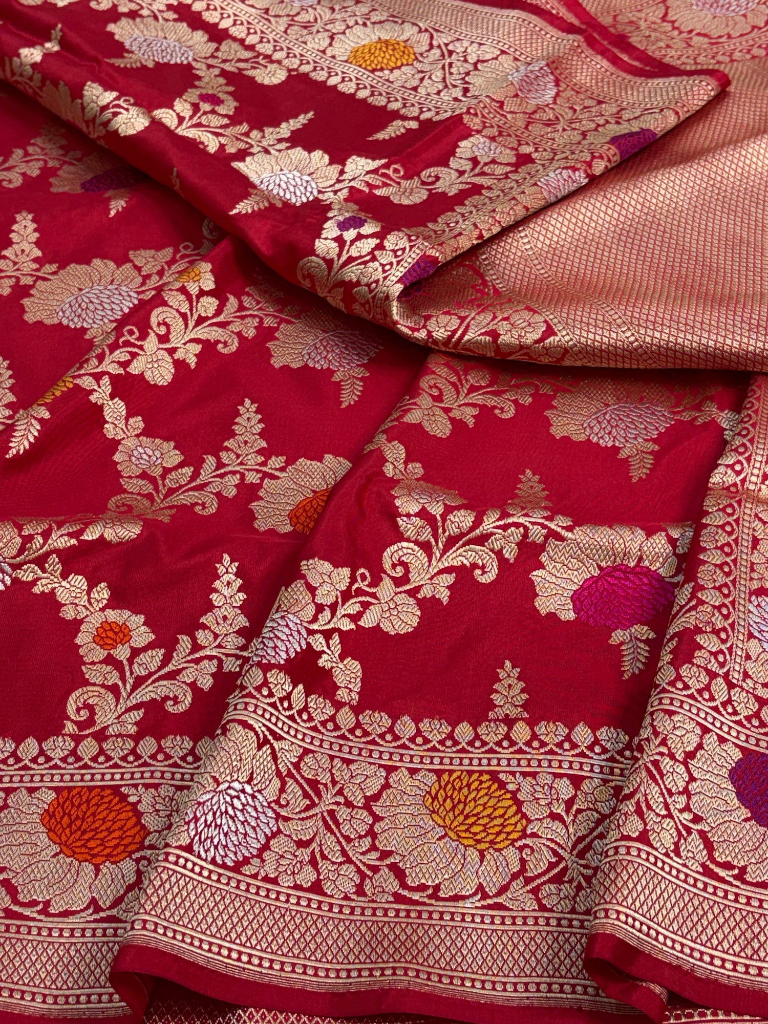 Red Handwoven Pure Banarasi Katan Silk Saree