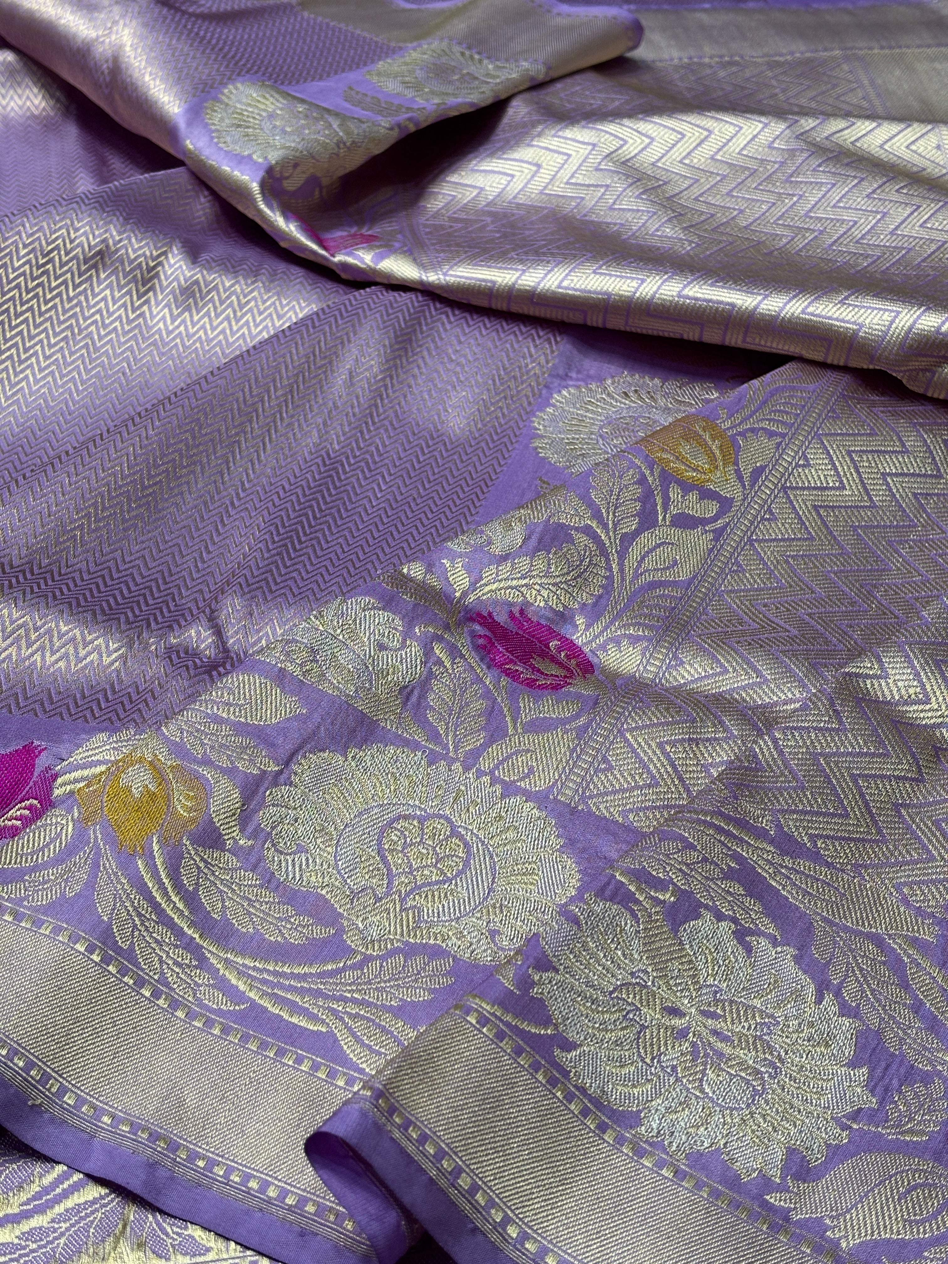Lavender Pure Banarasi Brocade Handwoven Saree