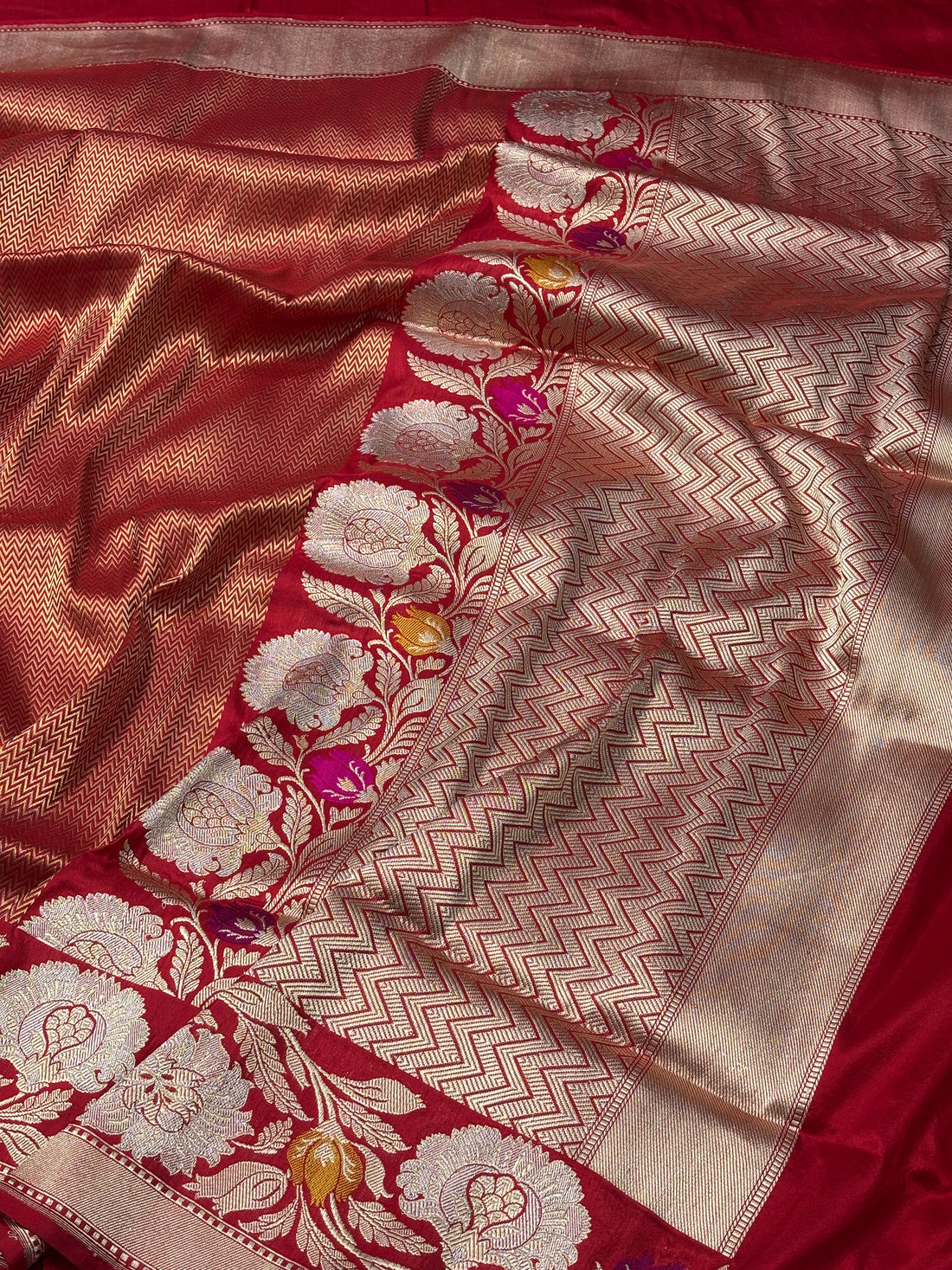 Red Pure Banarasi Brocade Handwoven Saree