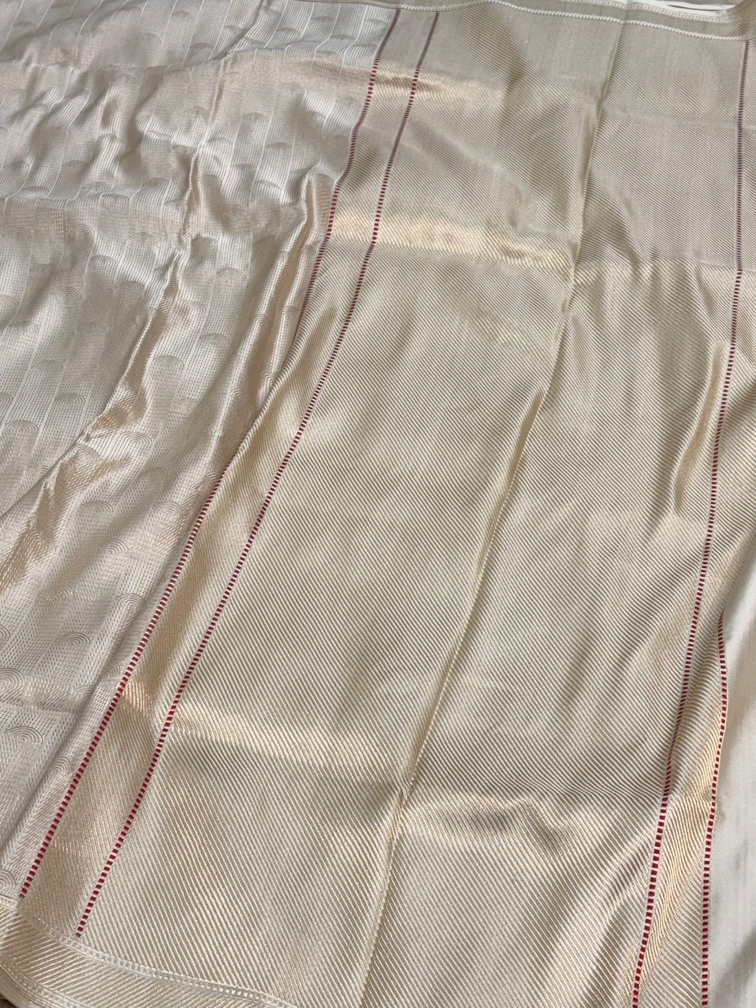 Cream Handwoven Pure Banarasi Satin Tanchoi Silk Saree