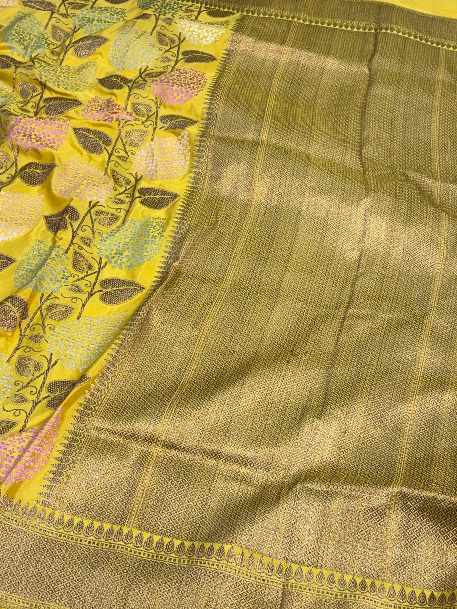 Yellow Handwoven Pure Banarasi Katan Silk Saree