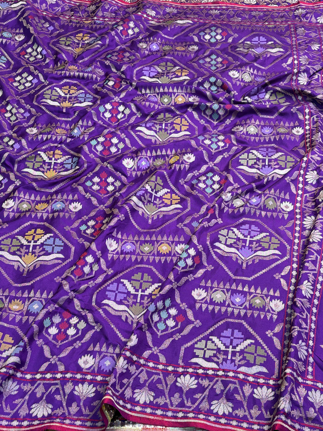 Purple Handwoven Pure Banarasi Silk Jamdani Saree
