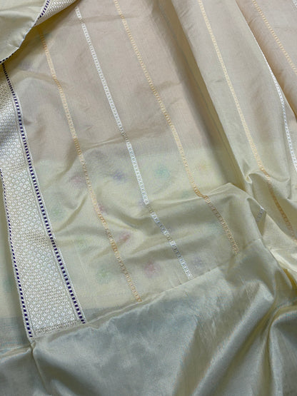 Light Peach Handwoven Pure Banarasi Organza Silk Saree with Kadiyal Border