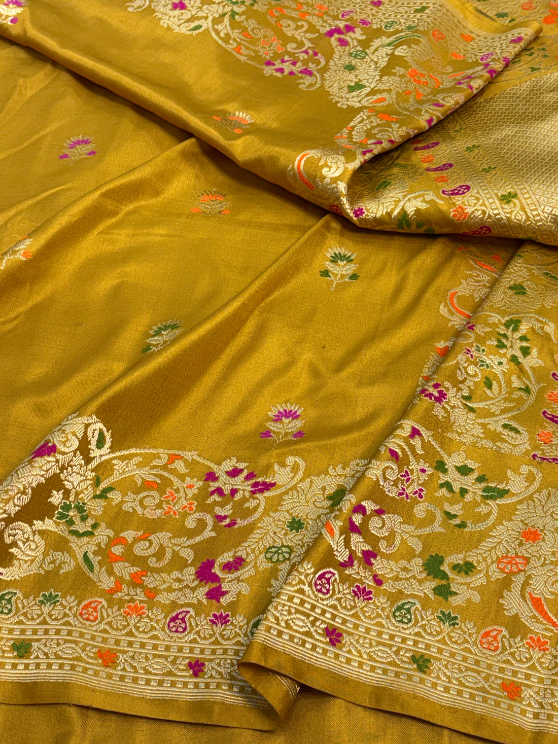 Gold Handwoven Pure Banarasi Ektara Silk Saree