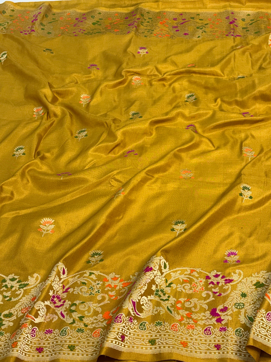 Gold Handwoven Pure Banarasi Ektara Silk Saree