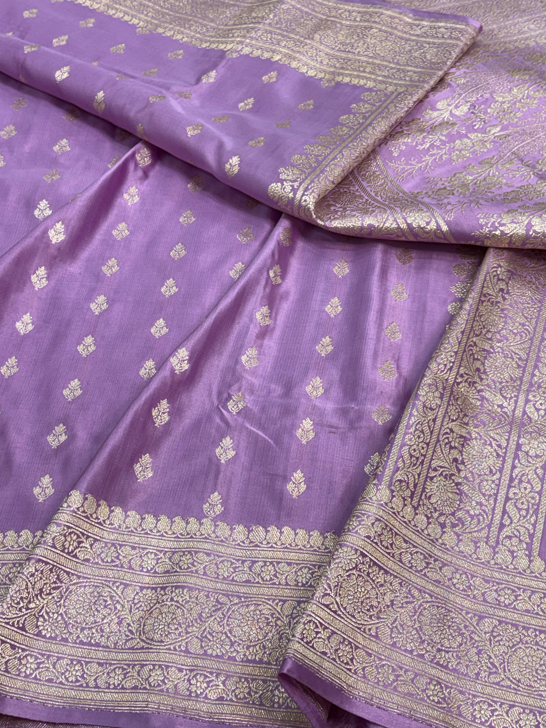 Lavender Handwoven Vintage Pure Banarasi Satin Silk Saree