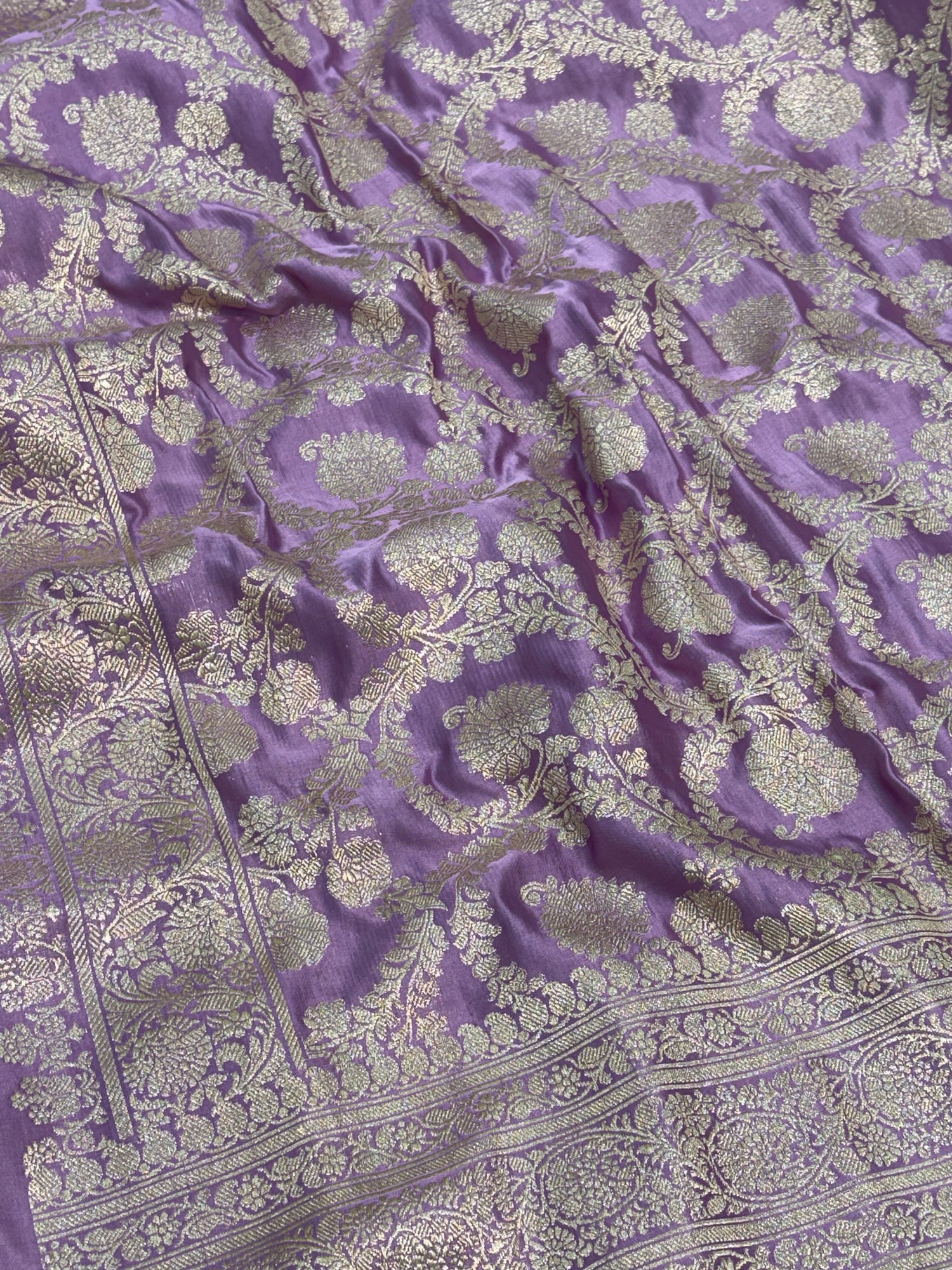 Lavender Handwoven Vintage Pure Banarasi Satin Silk Saree