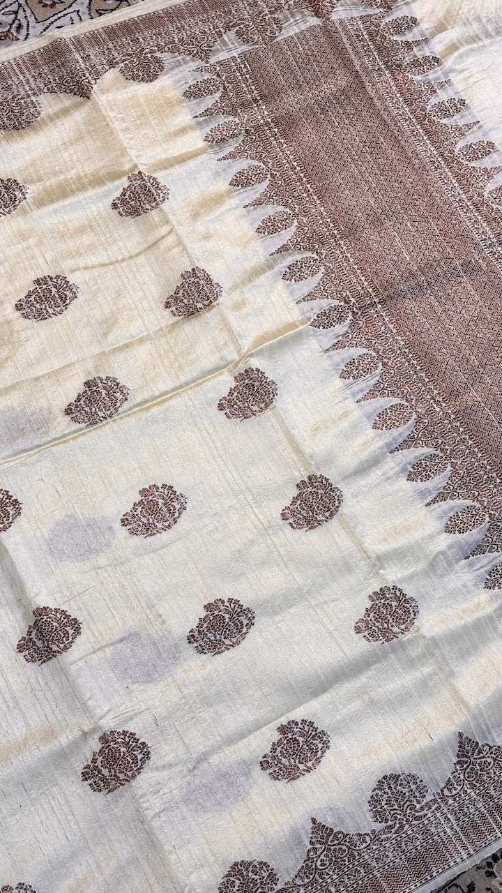Ivory Raw Silk Banarasi Handwoven Saree
