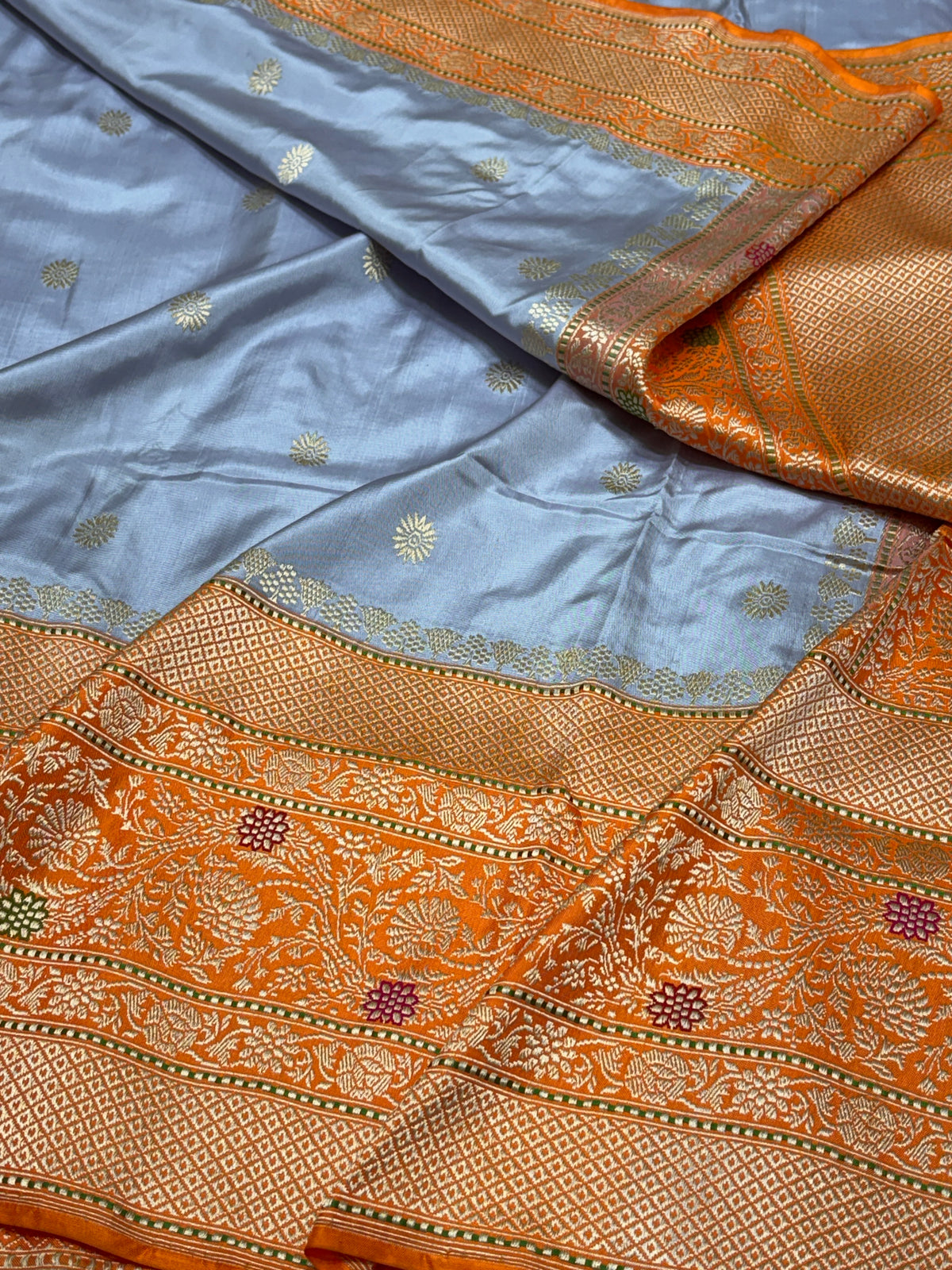 Sky Blue Handwoven Pure Banarasi Ektara Silk Saree with Kadhiyaal Border