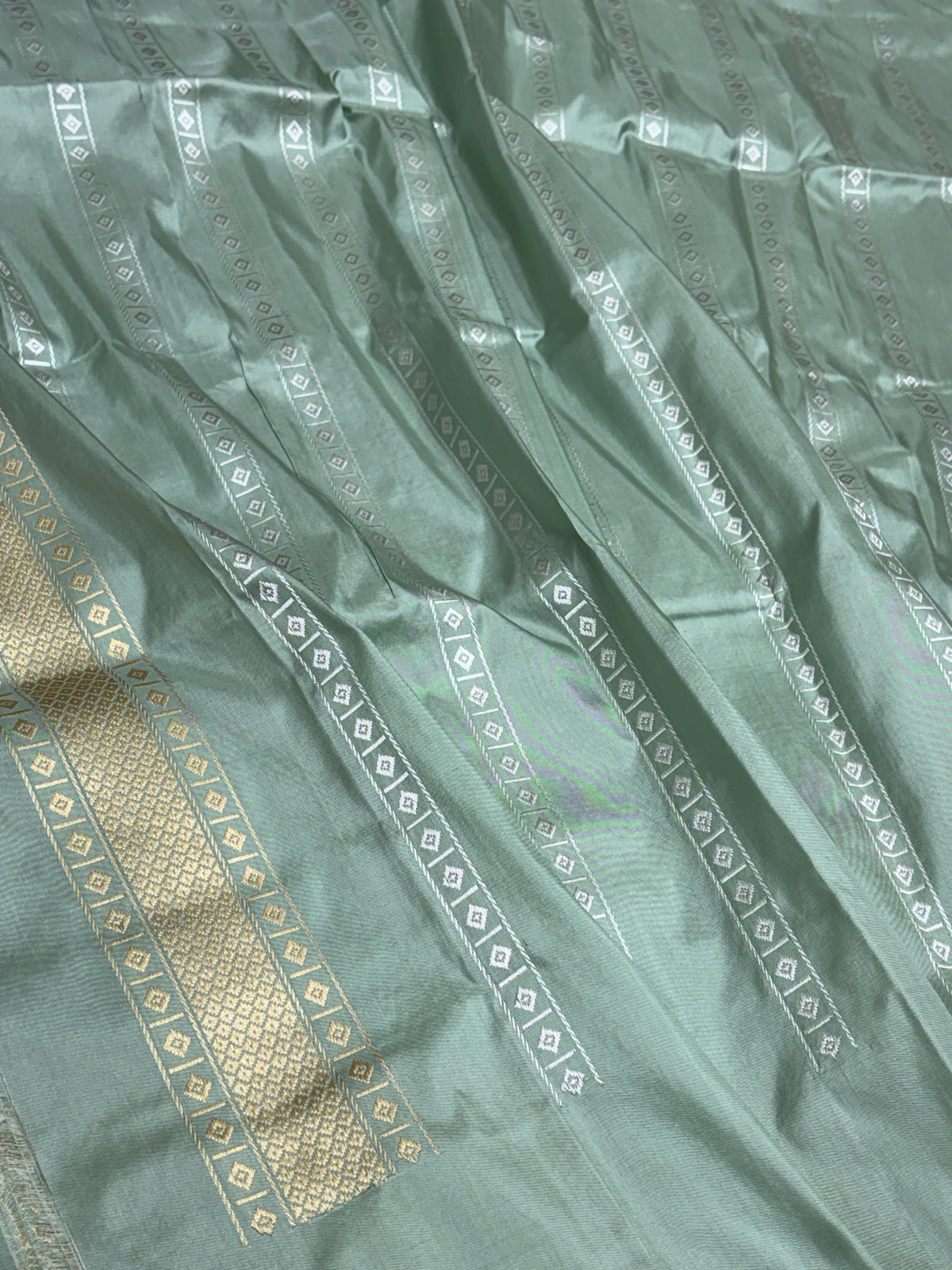 Sea Green Handwoven Pure Banarasi Katan Silk Saree