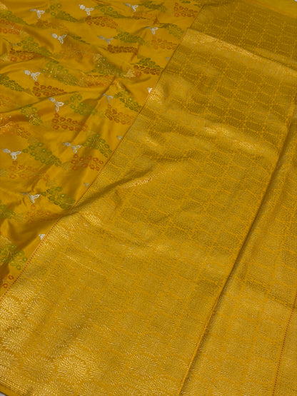 Yellow Handwoven Pure Banarasi Katan Silk Saree