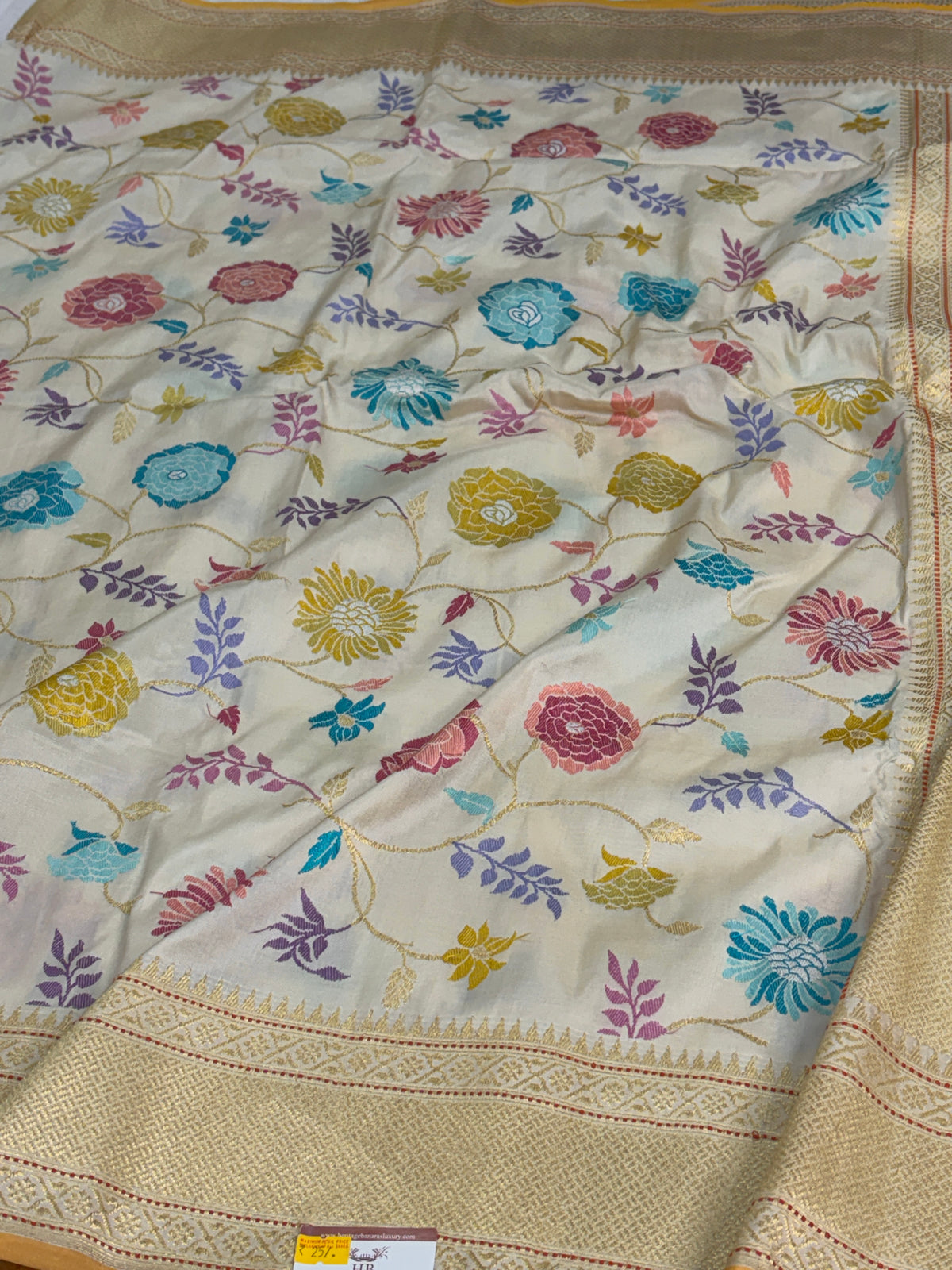 Ivory Handwoven Pure Banarasi Katan Silk Saree