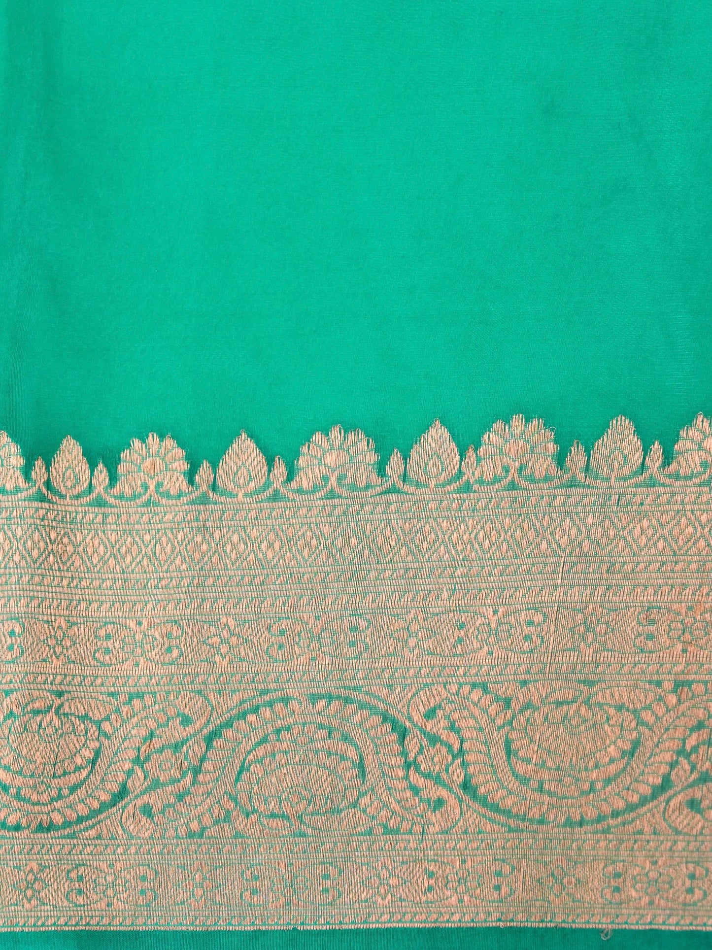 Handloom Banarasi Kora Organza Saree