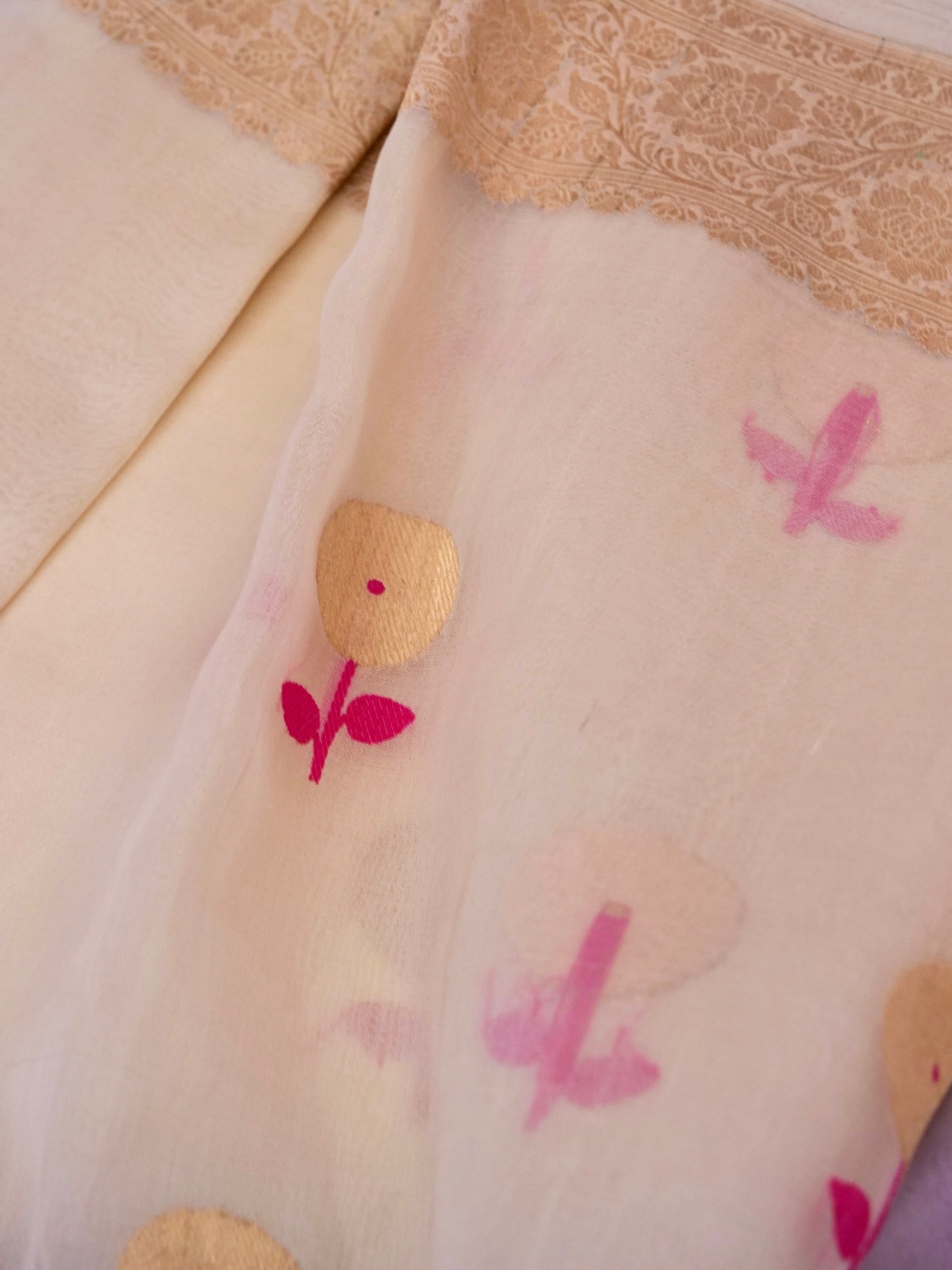 Handloom Banarasi Kora Organza Saree