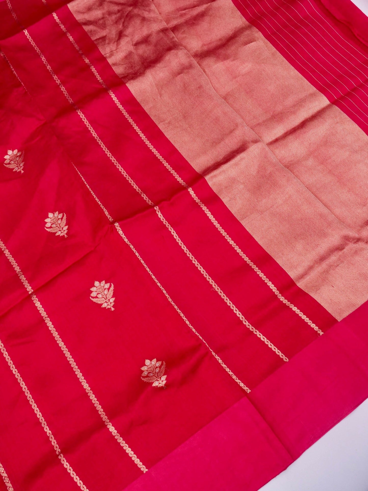 Pure Red Banarasi Mango Katan Silk Saree with Kadhwa Buti Work