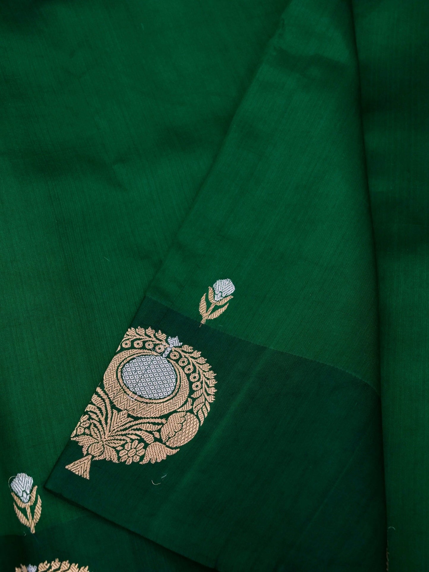 Pure Green Banarasi Mango Katan Silk Saree  with Kadhwa Buti Work