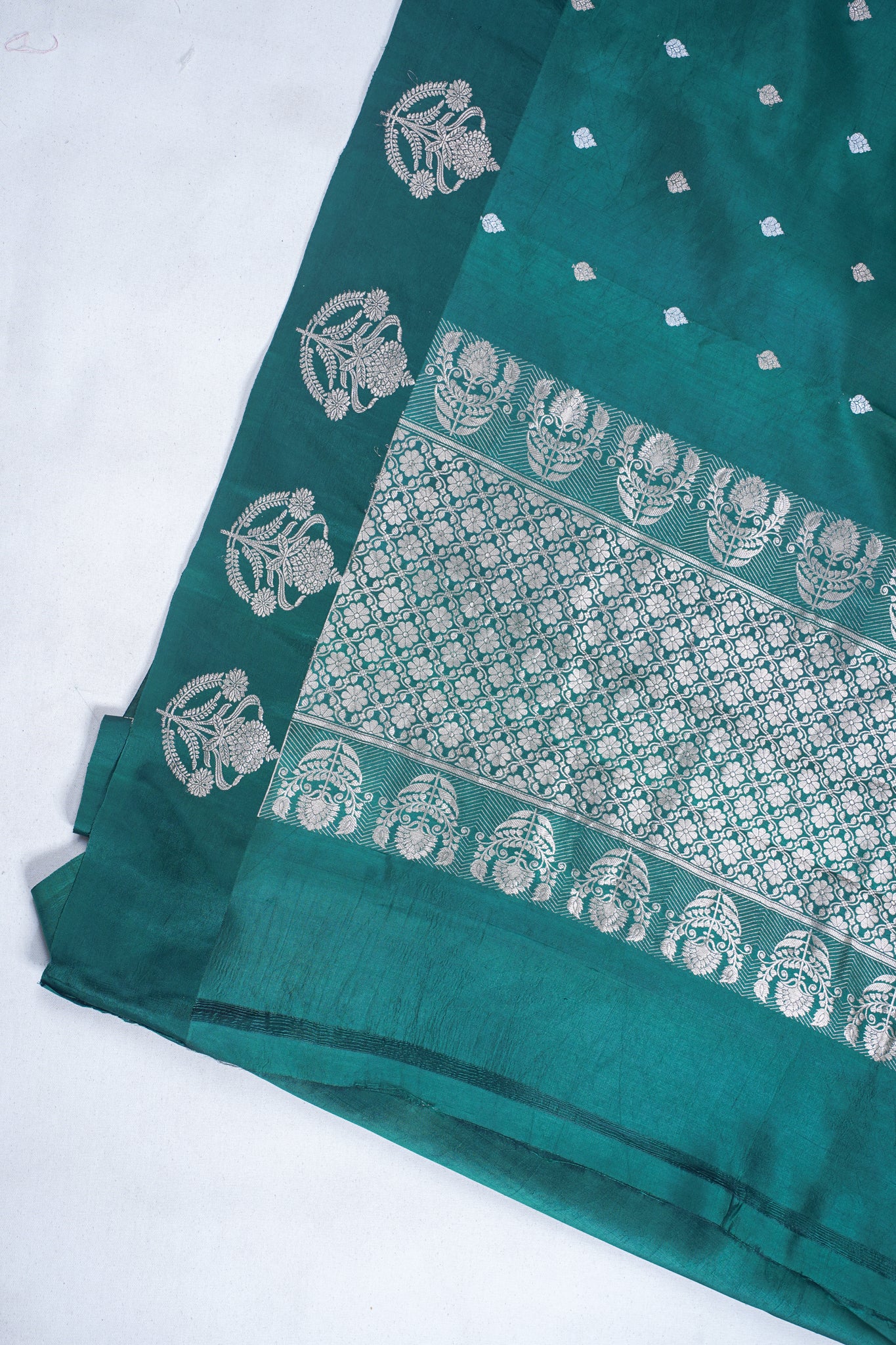 Bottle Green Pure Mango Katan Silk Handwoven Saree