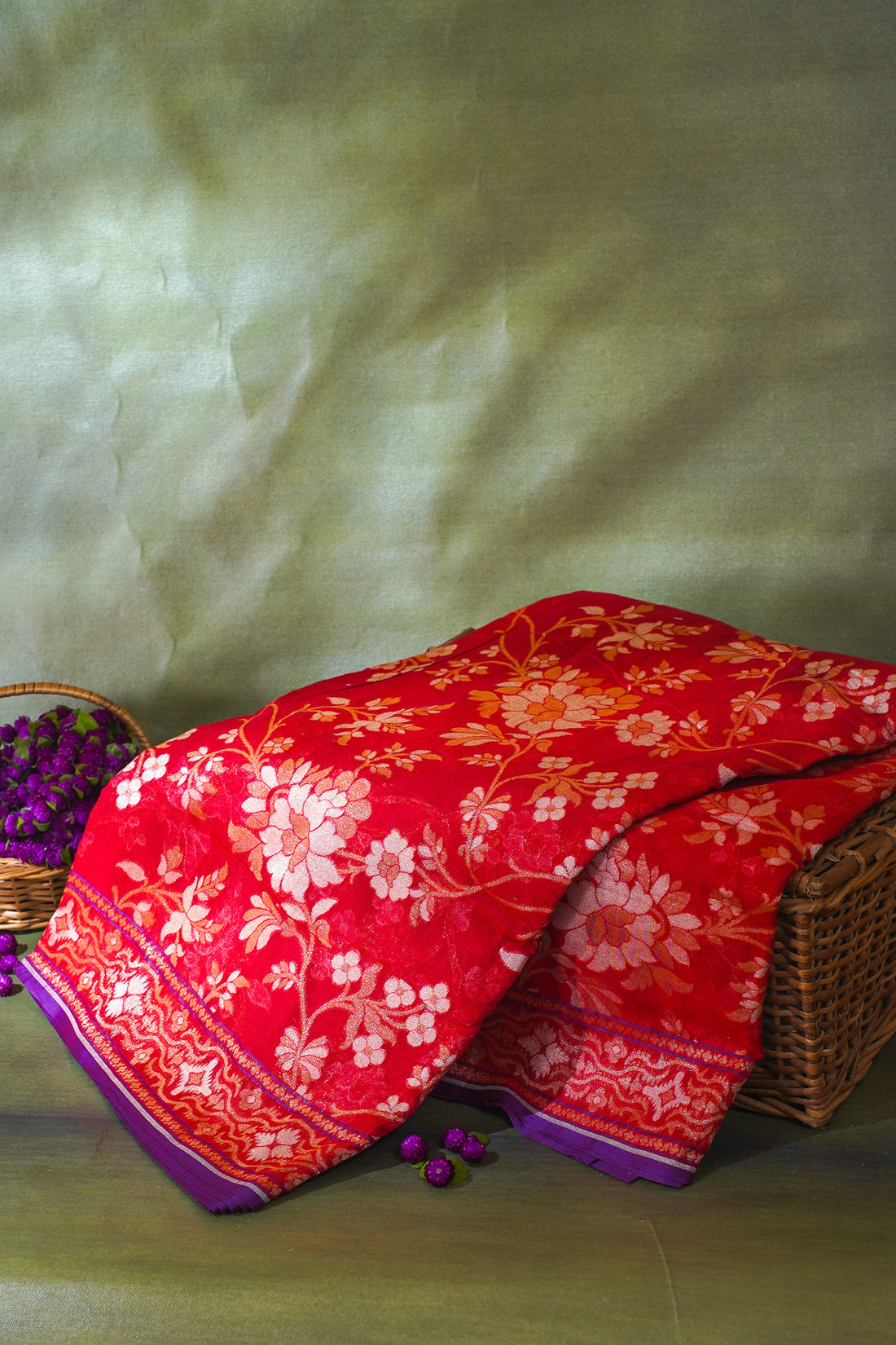 Bright Red Pure Cotton Jamdani Handwoven Saree
