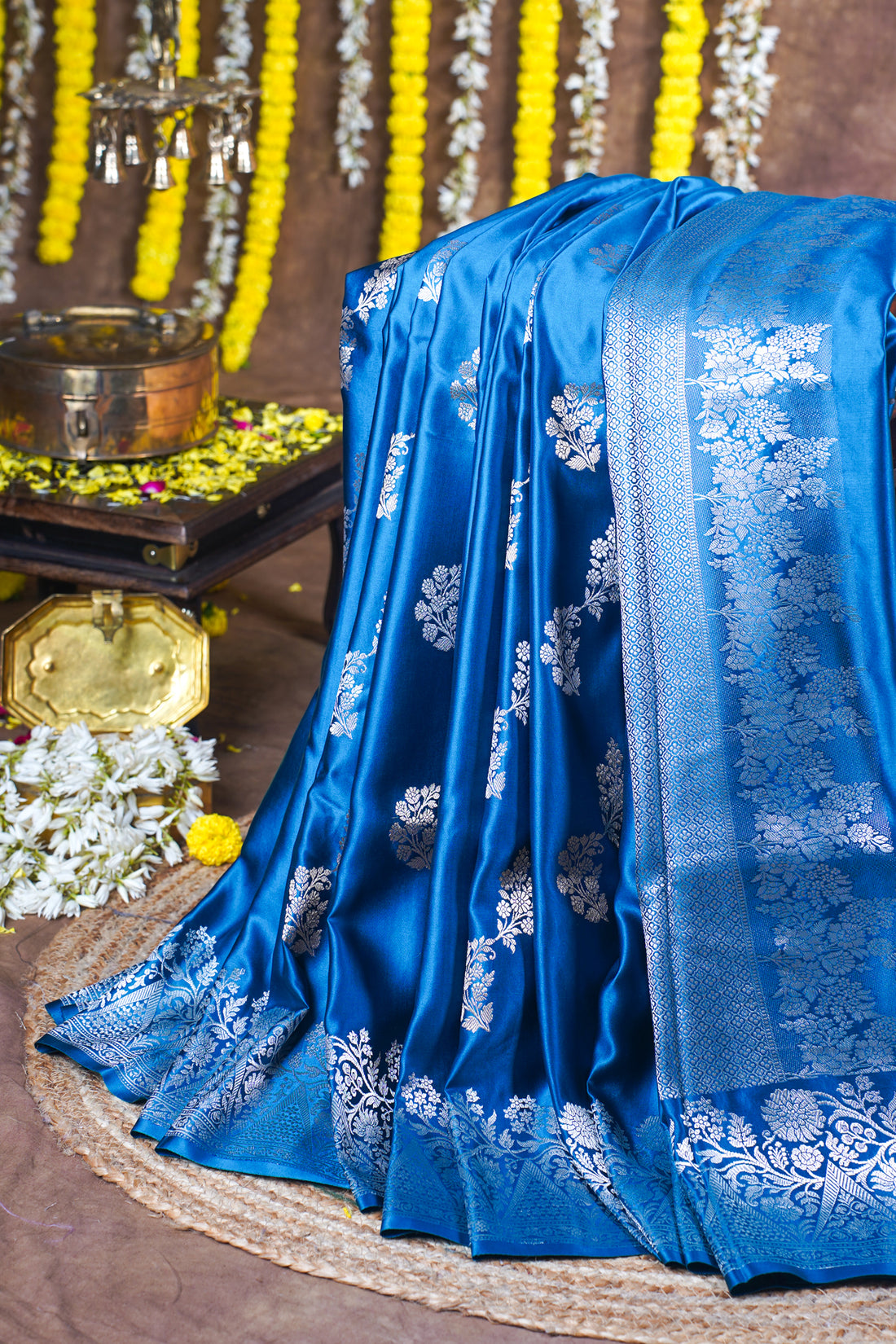 Royal Blue Handloom Banarasi Pure Mashru Silk Saree