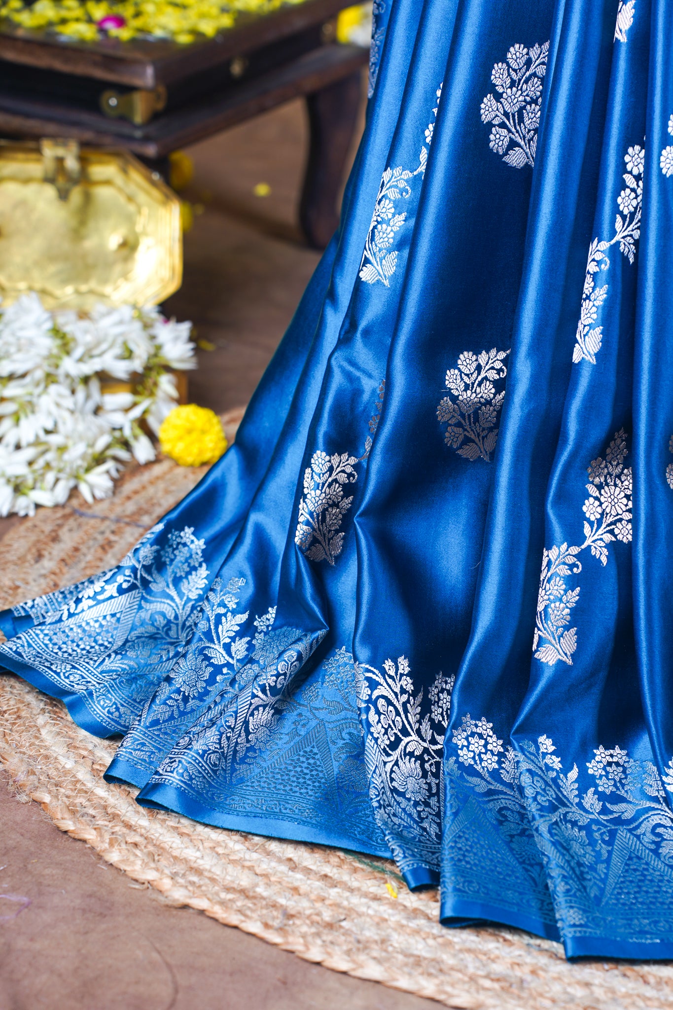 Royal Blue Handloom Banarasi Pure Mashru Silk Saree