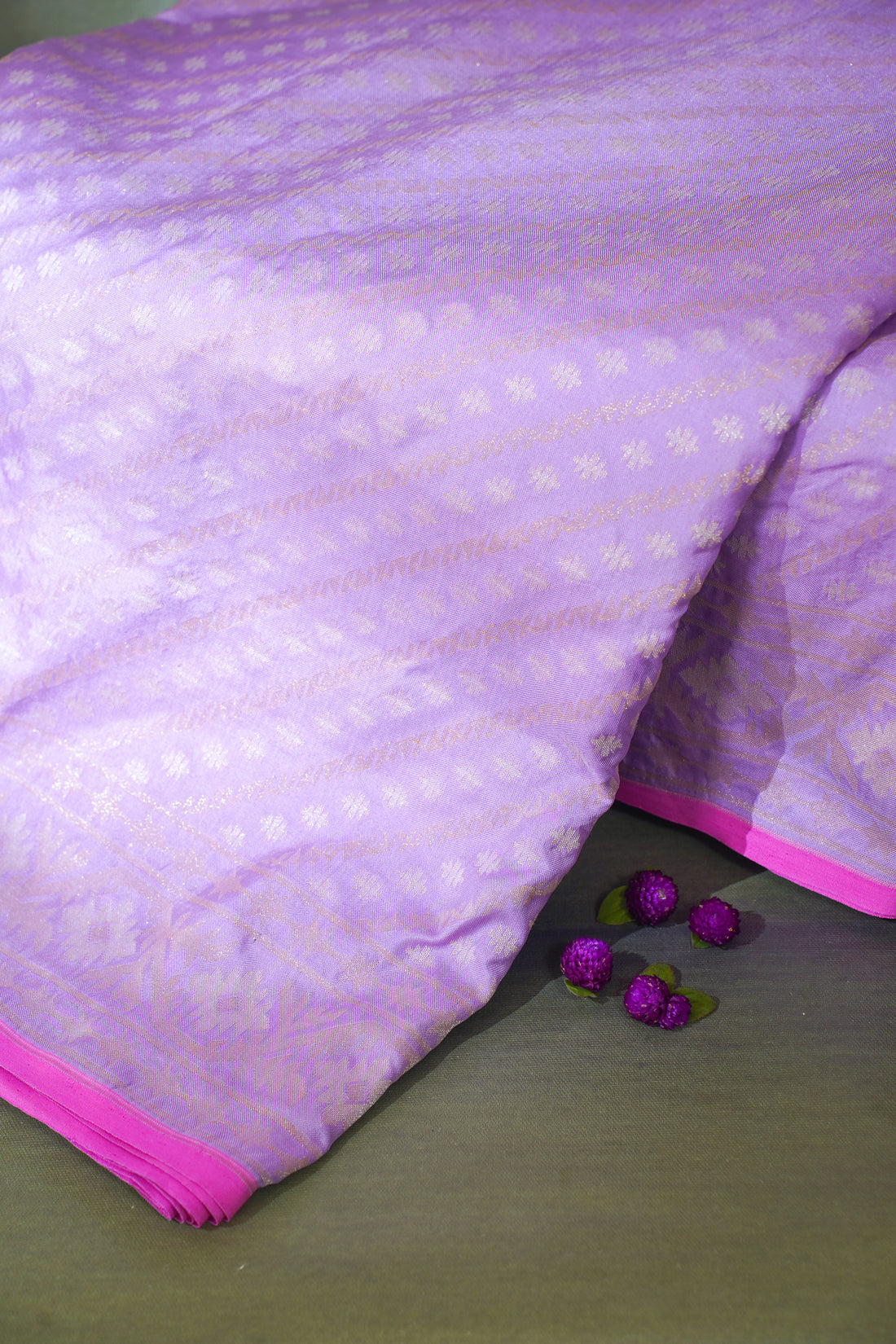 Lavender Pure Ektara Jamdani Handwoven Saree