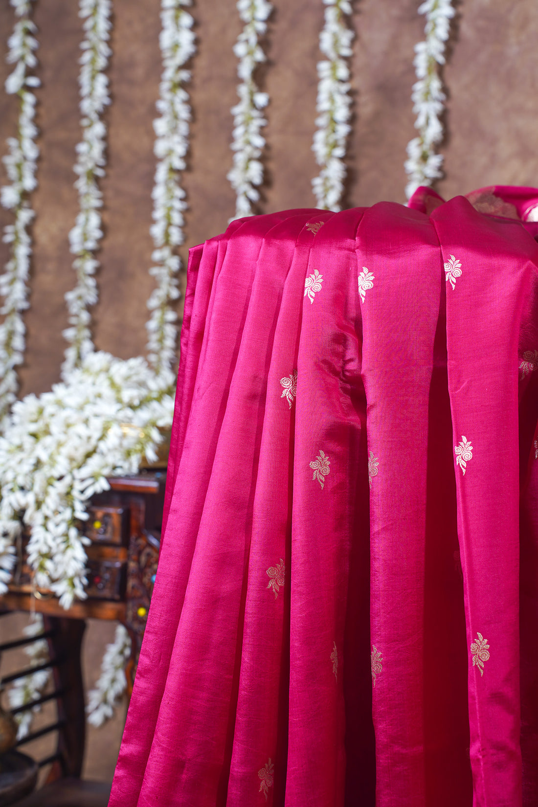 Rani Pink Handloom Pure Silk Banarasi Saree