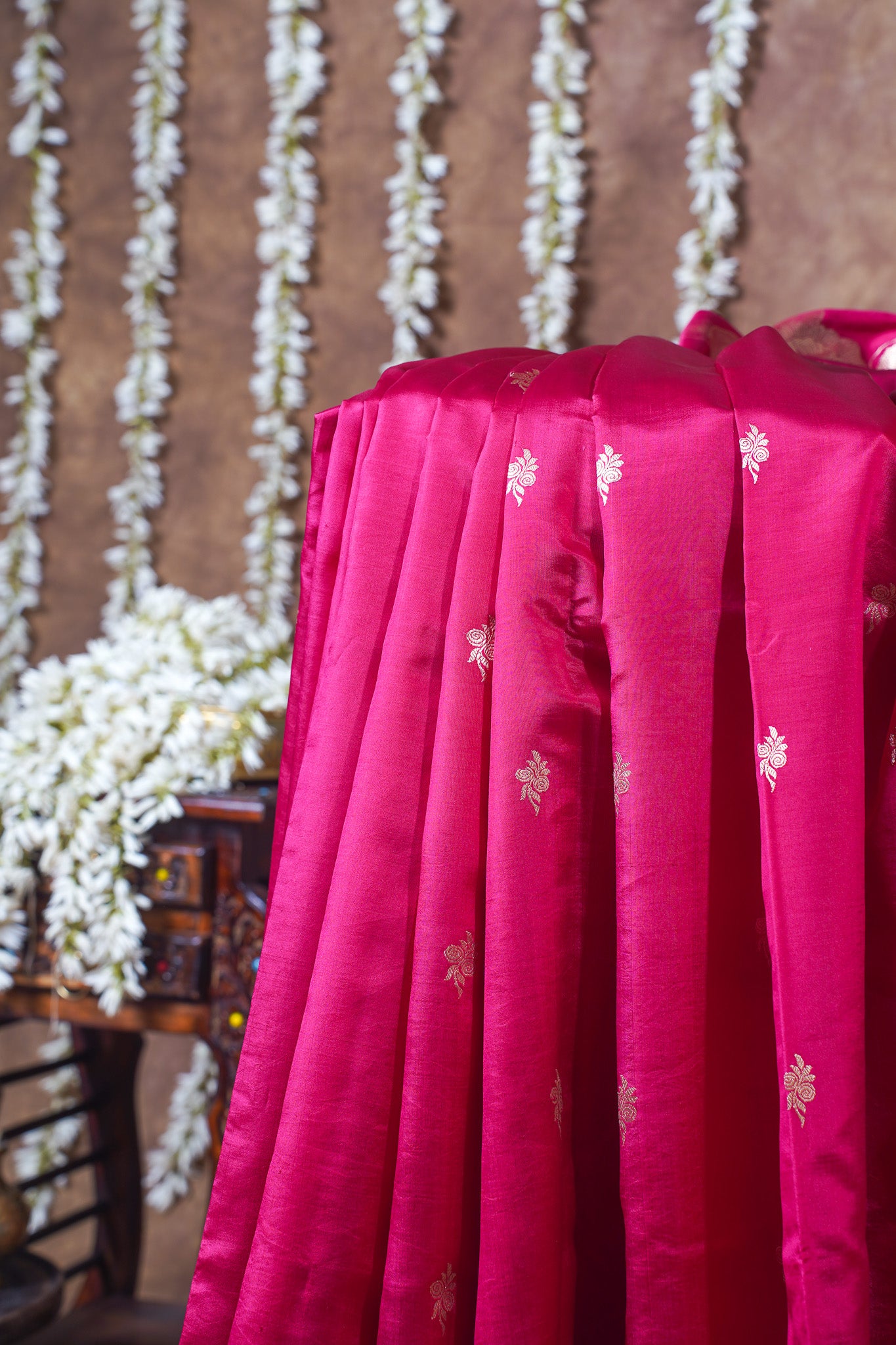 Rani Pink Handloom Pure Silk Banarasi Saree