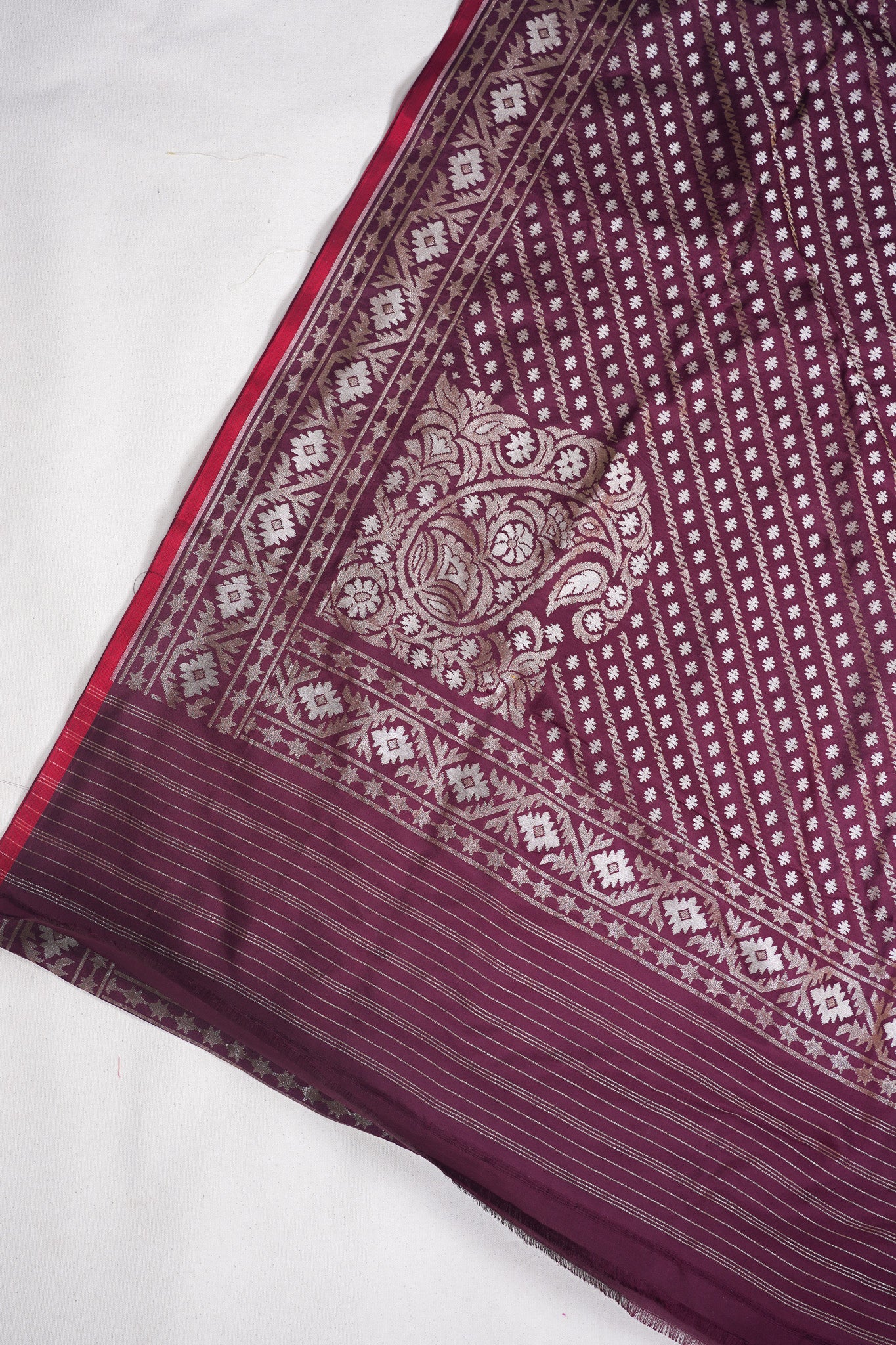Maroon Pure Ektara Jamdani Handwoven Saree