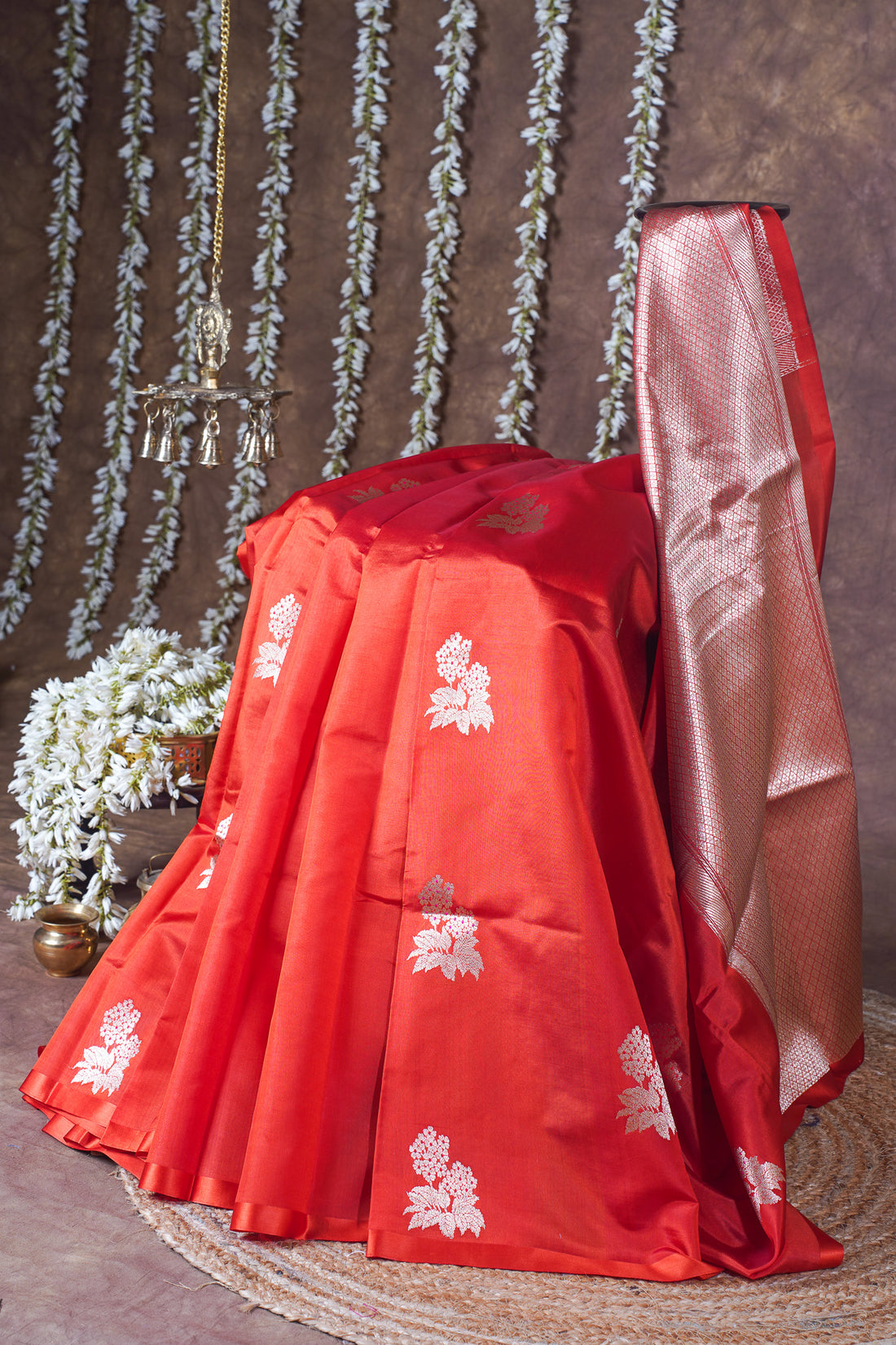 Vermilion Red Handloom Pure Silk Banarasi Saree