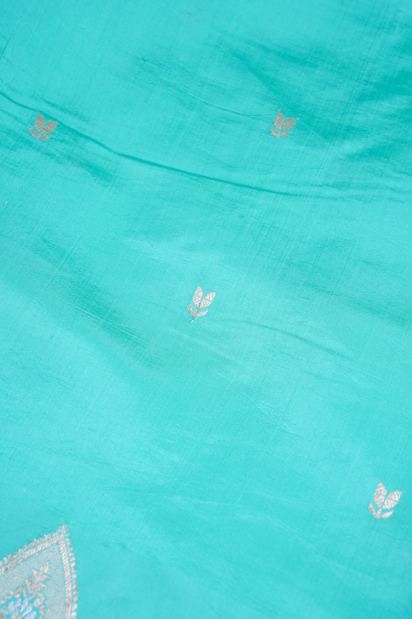 Aqua Green Pure Raw Mango Silk Handwoven Saree