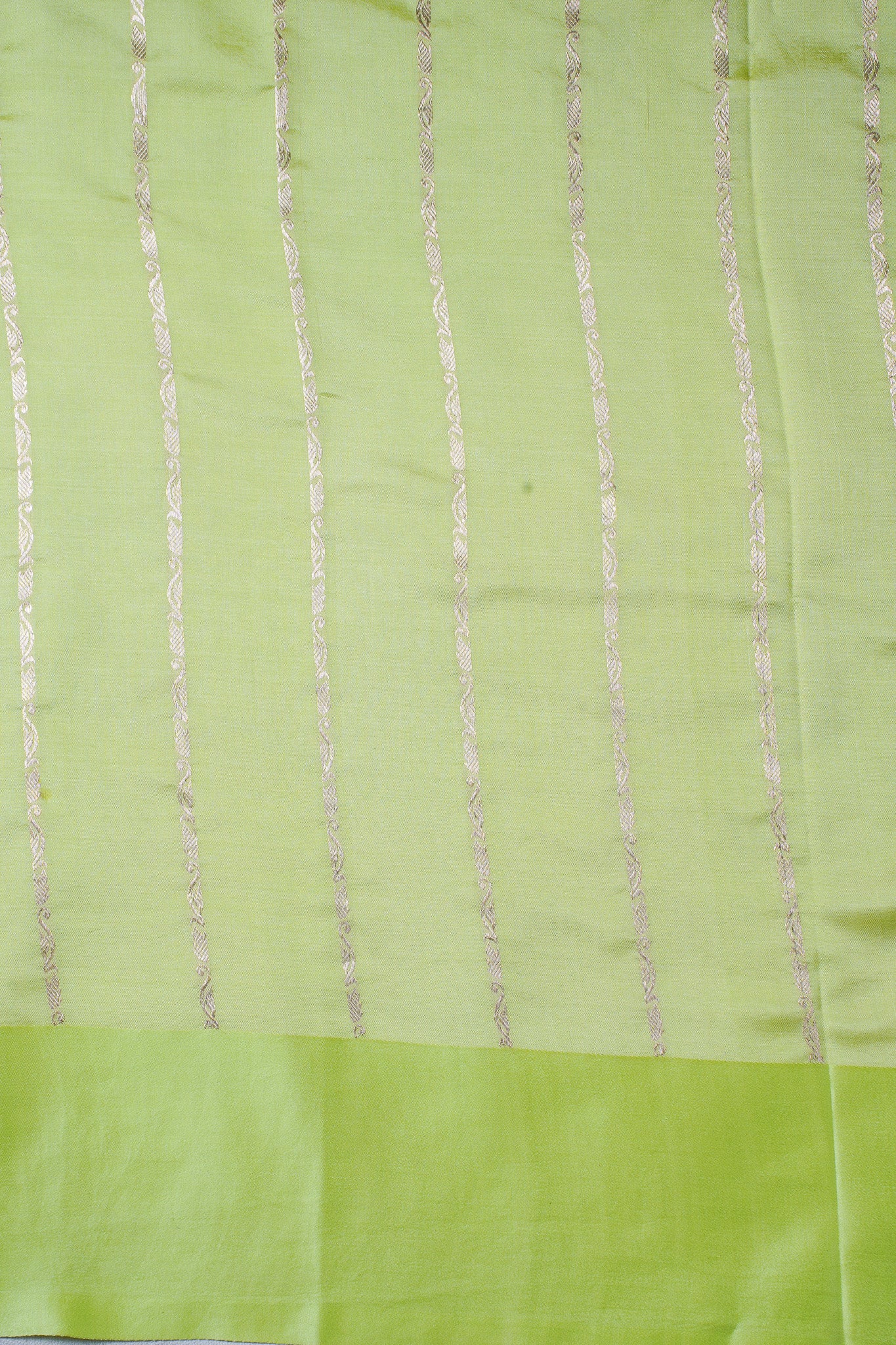 Light Pista Green Handloom Pure Silk Banarasi Saree