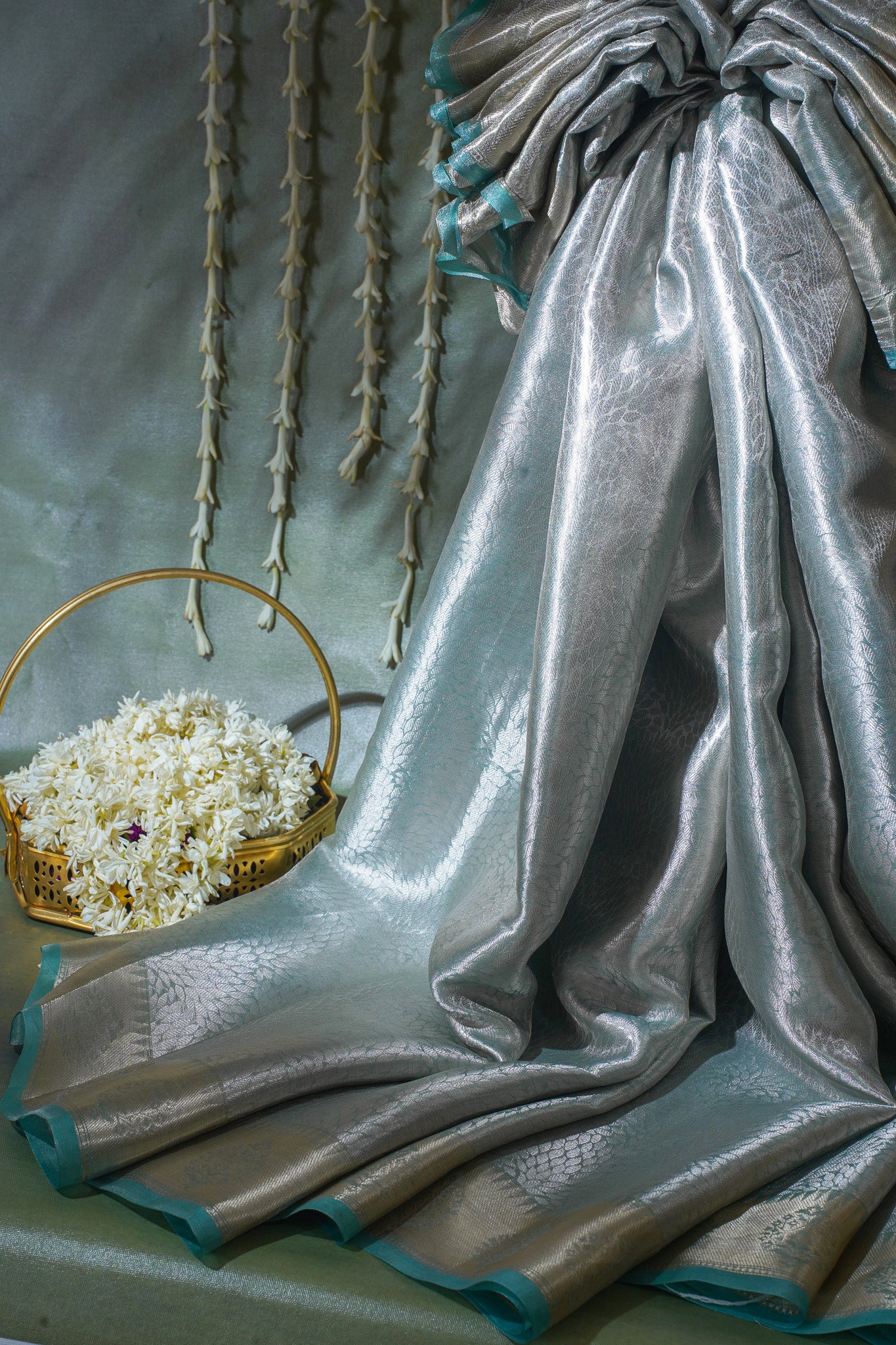 Pure Tissue Molten Gold Handwoven Saree with Sea Green Border &amp; Pallu