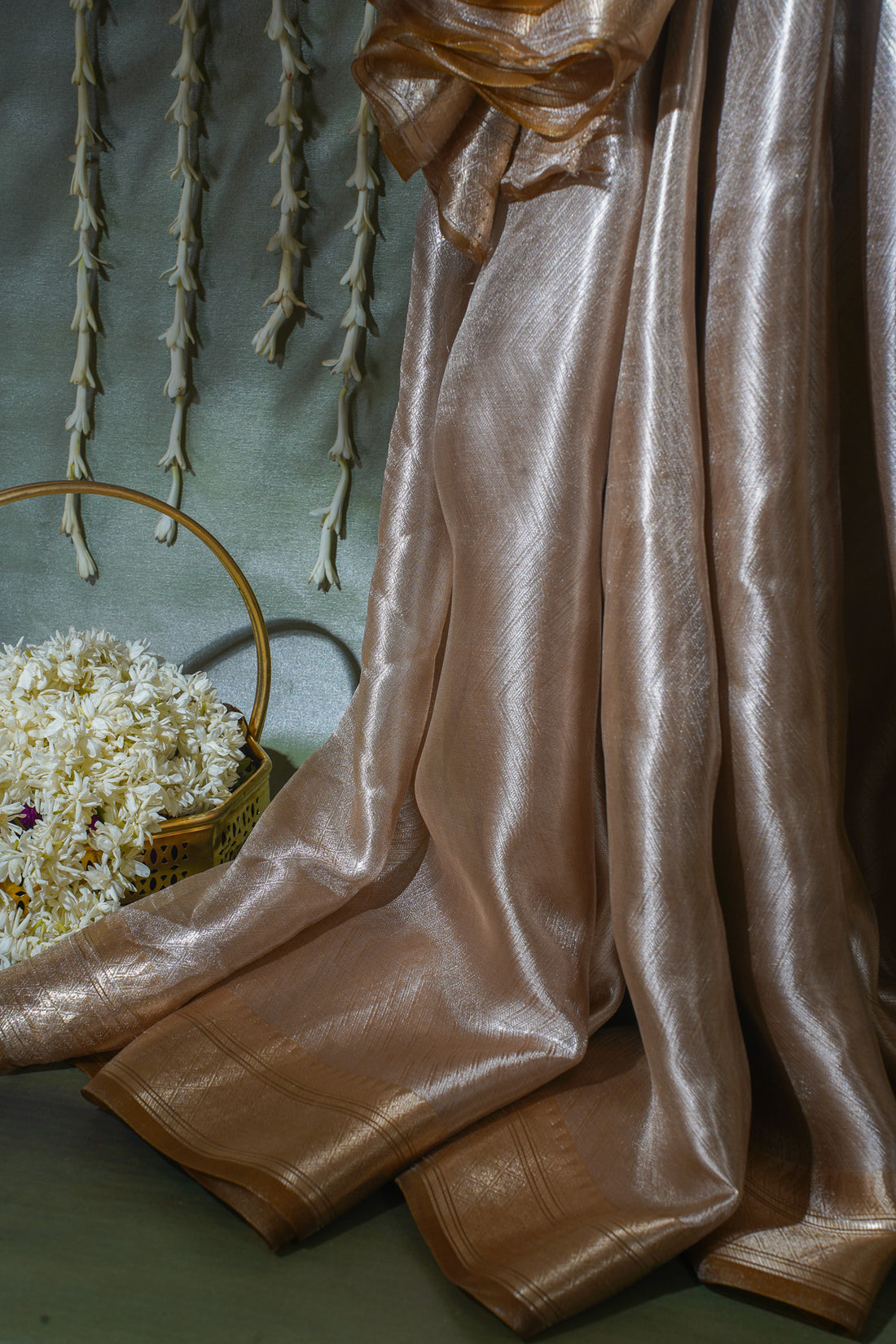 Pure Tissue Molten Gold Handwoven Saree with Antique Bronze Border &amp; Pallu