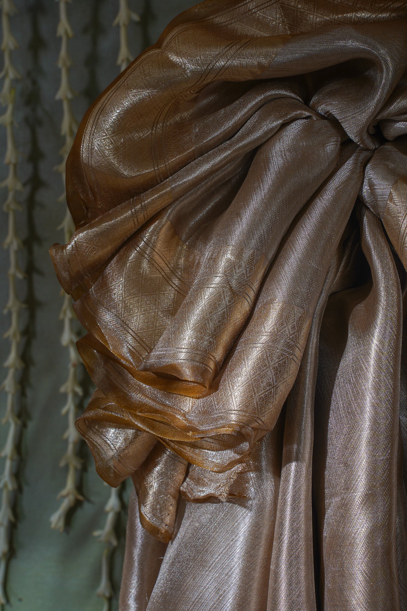 Pure Tissue Molten Gold Handwoven Saree with Antique Bronze Border &amp; Pallu