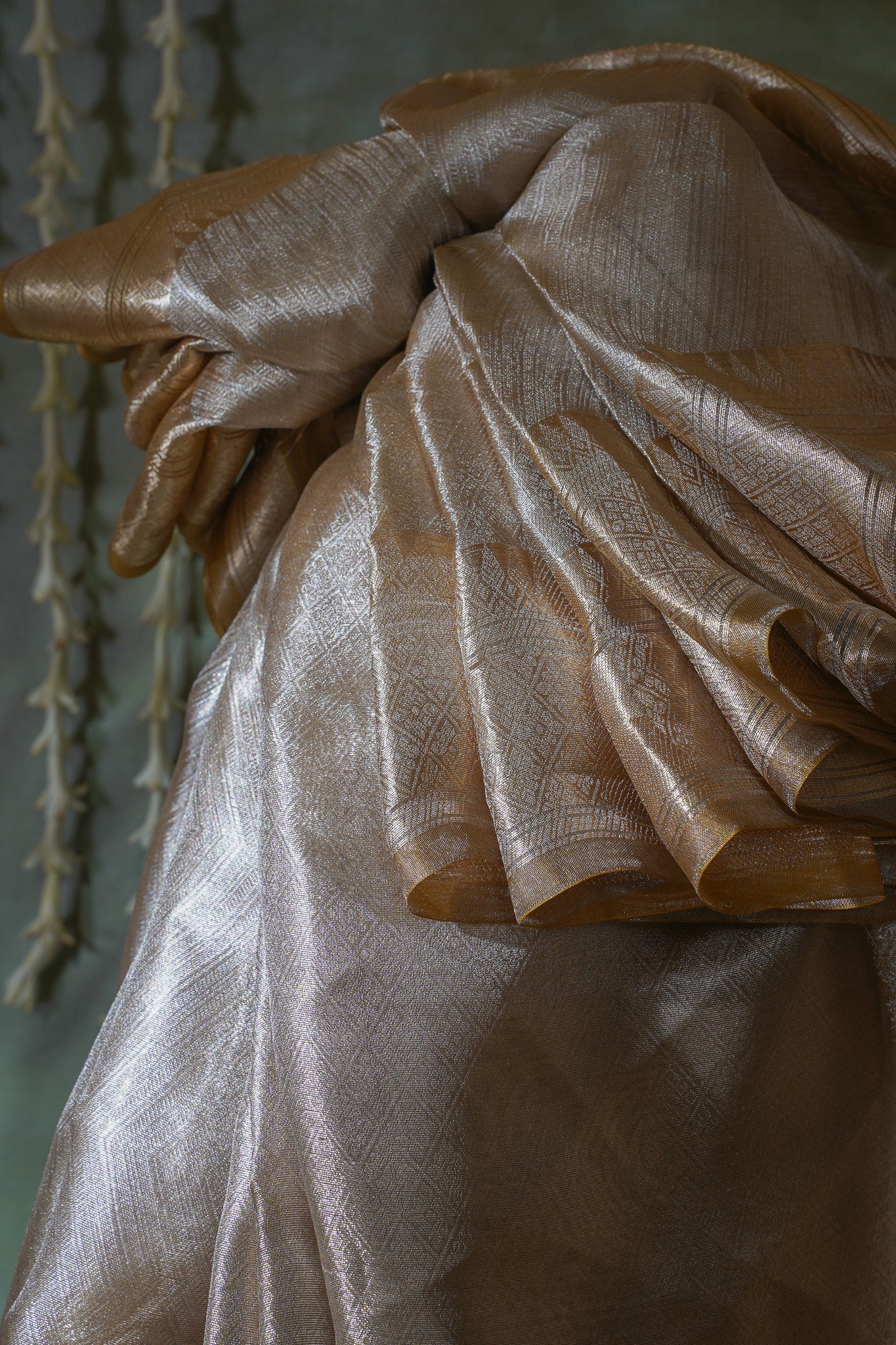 Pure Tissue Molten Gold Handwoven Saree with Bronze-Gold Border &amp; Pallu