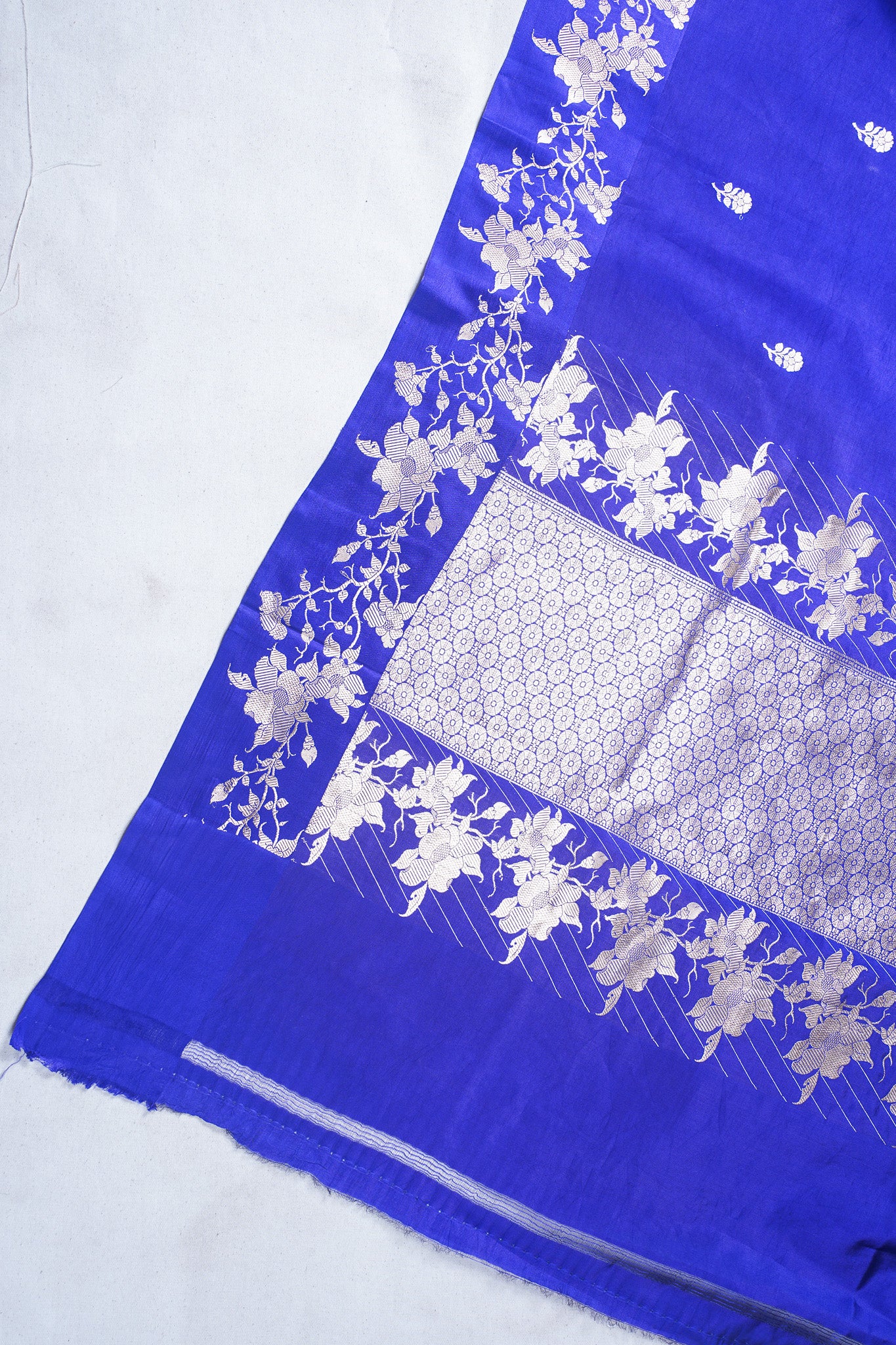 Royal Blue Handloom Pure Silk Banarasi Saree