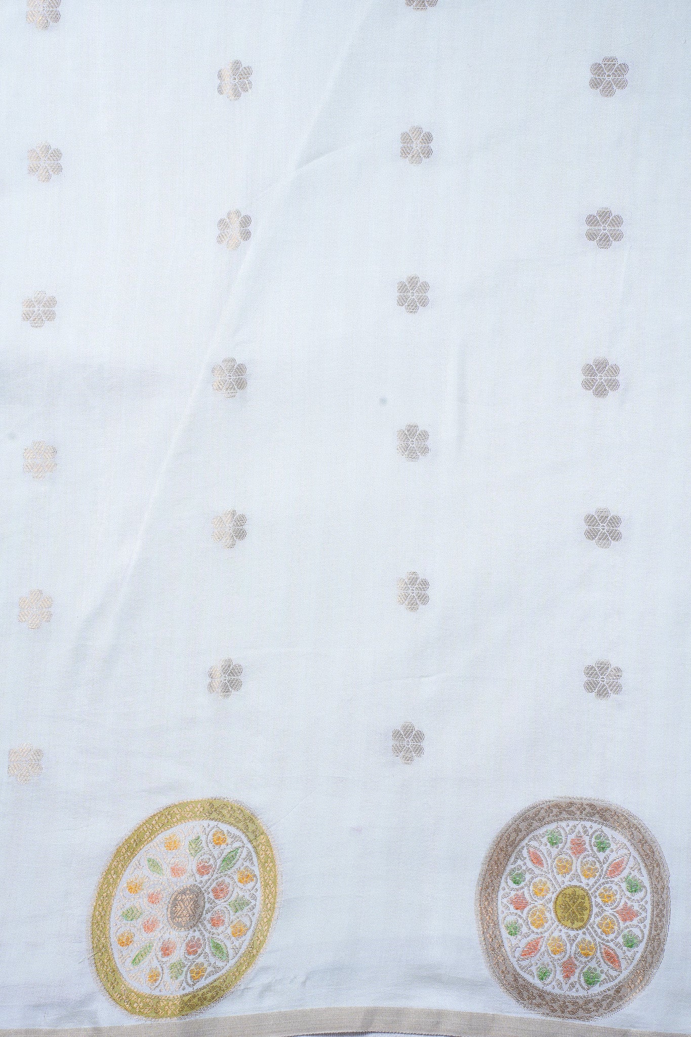 Ivory White Handloom Pure Silk Banarasi Saree