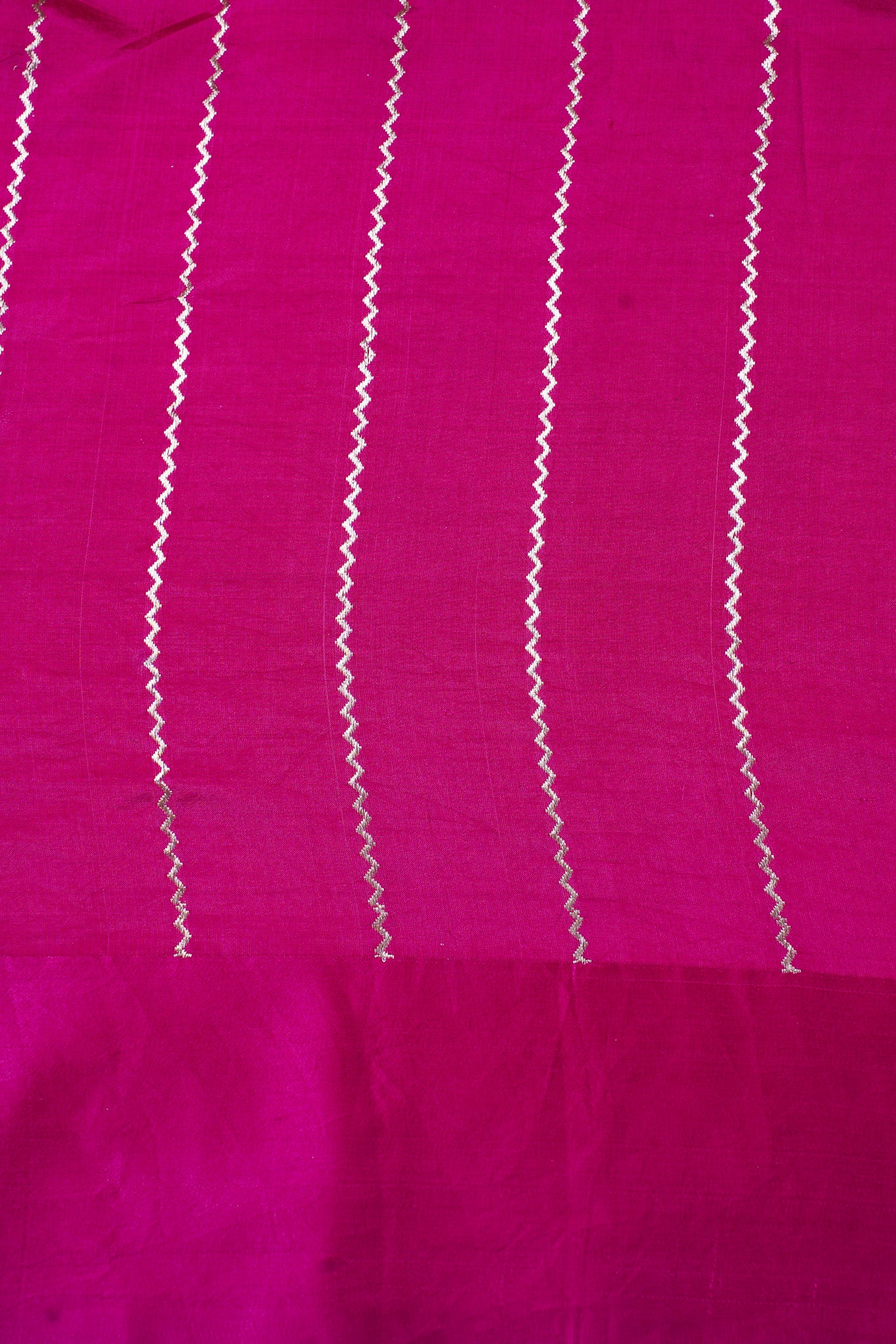 Magenta Handloom Pure Silk Banarasi Saree