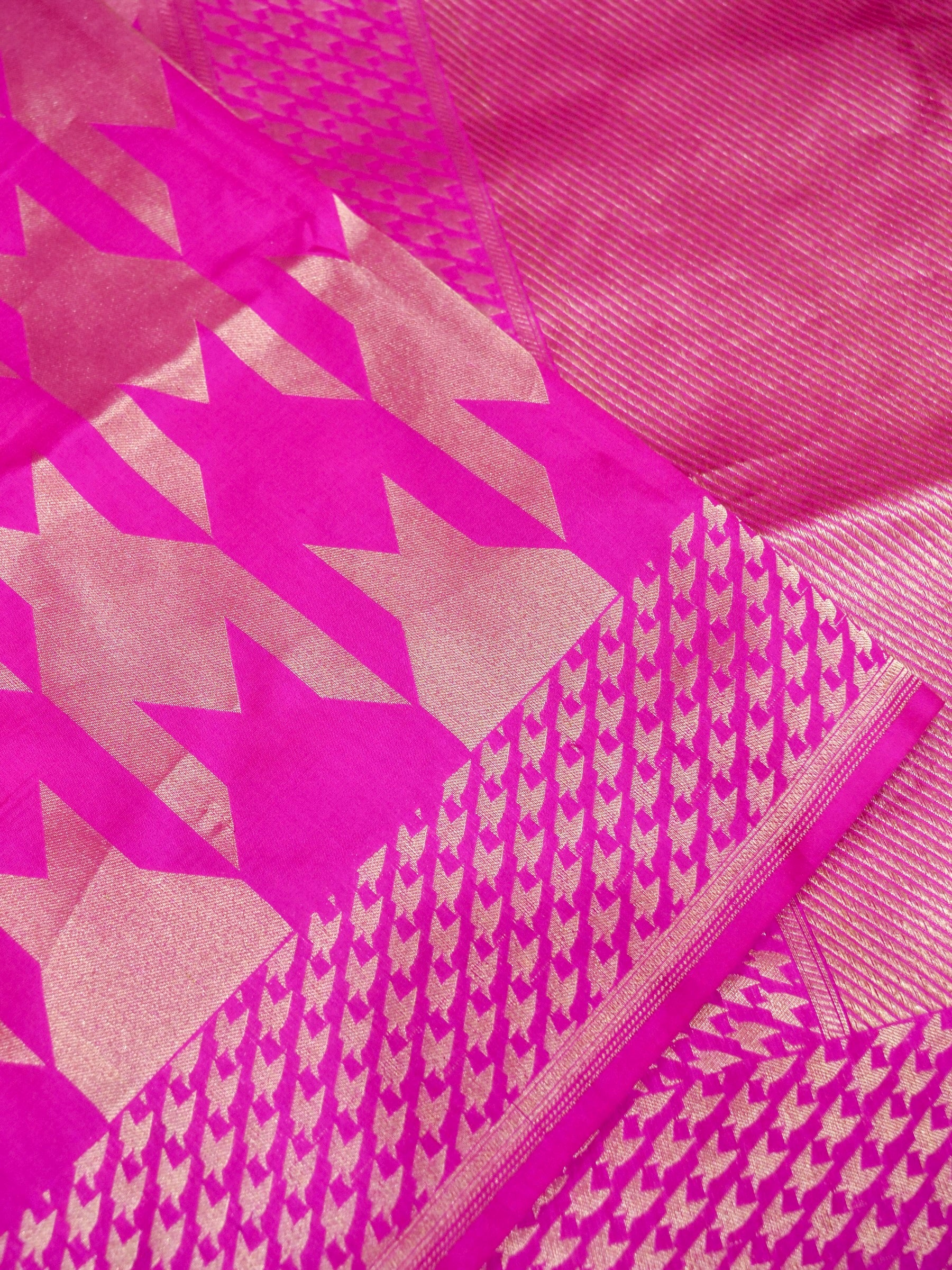 Pink Handloom Pure Katan Silk Banarasi Brocade Saree