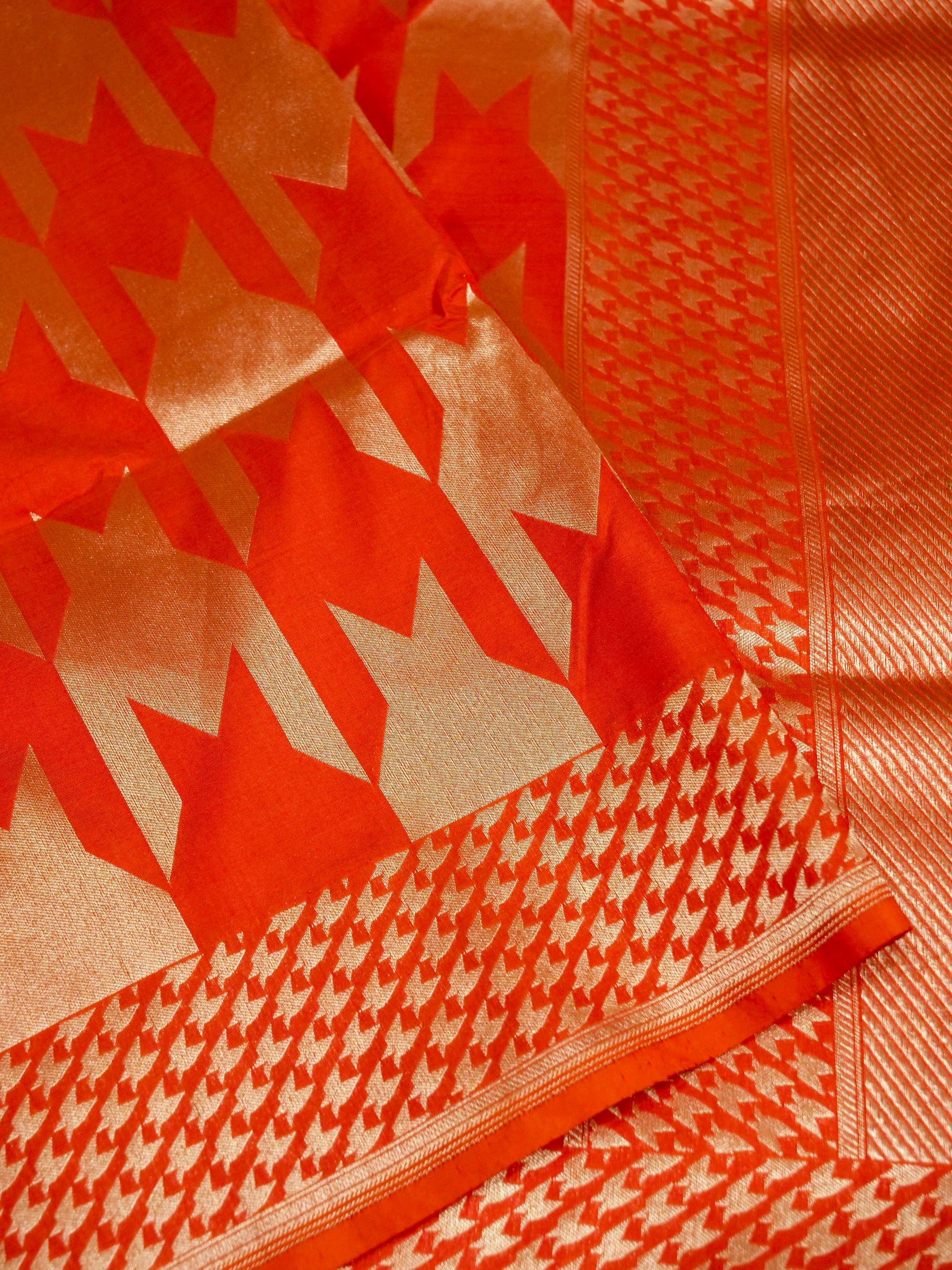 Reddish-Orange Handloom Pure Katan Silk Banarasi Brocade Saree