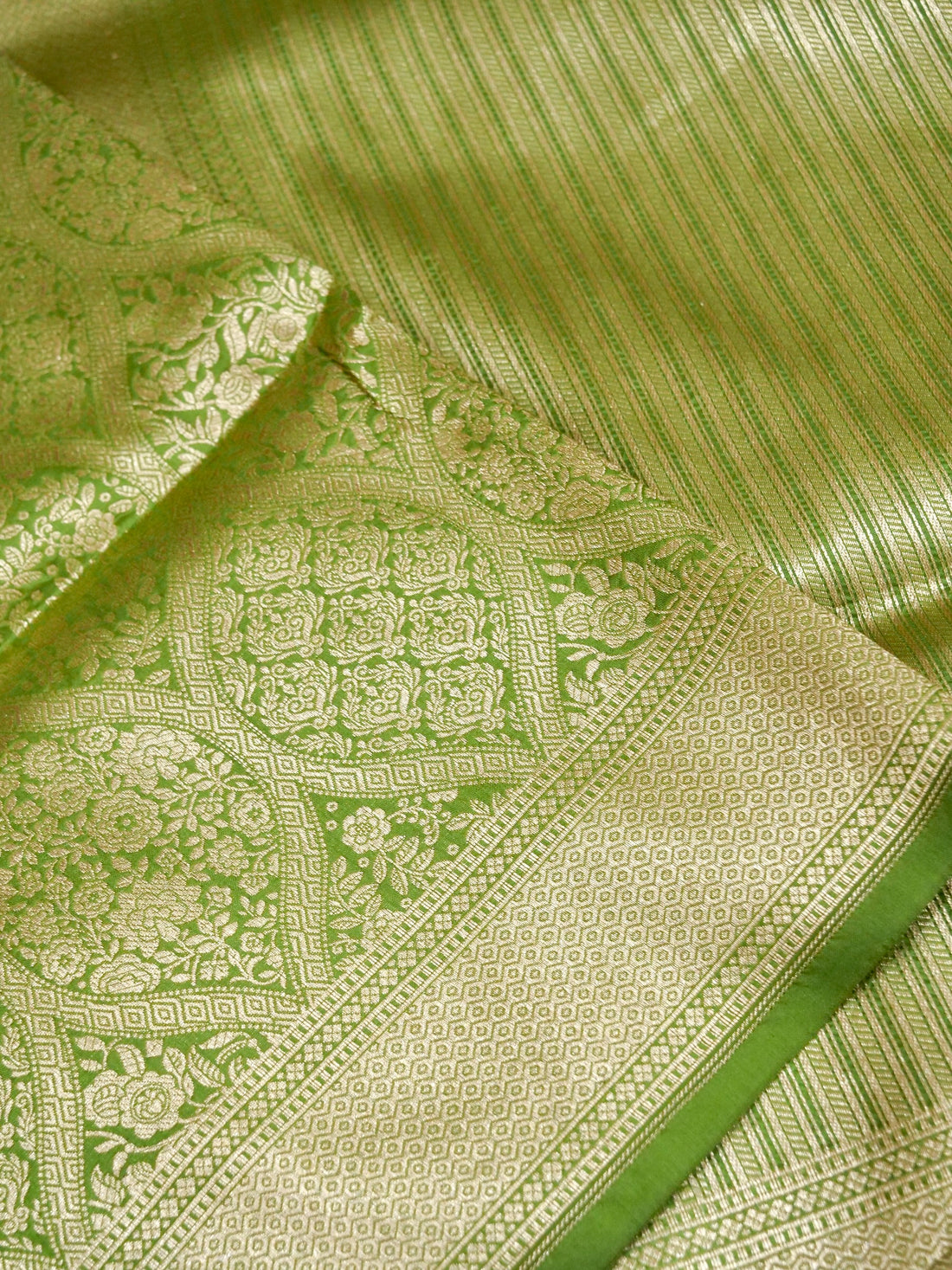 Green Handloom Pure Katan Silk Banarasi Brocade Saree