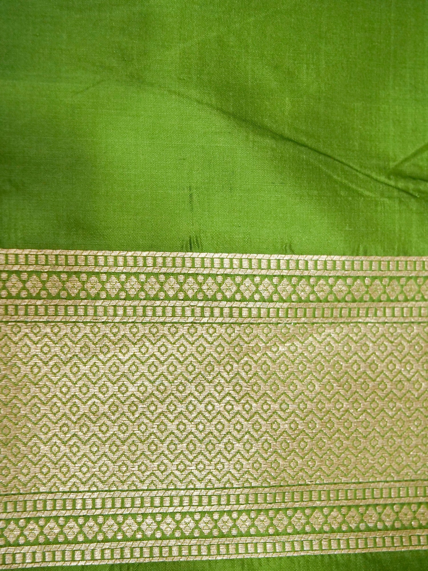 Green Handloom Pure Katan Silk Banarasi Brocade Saree