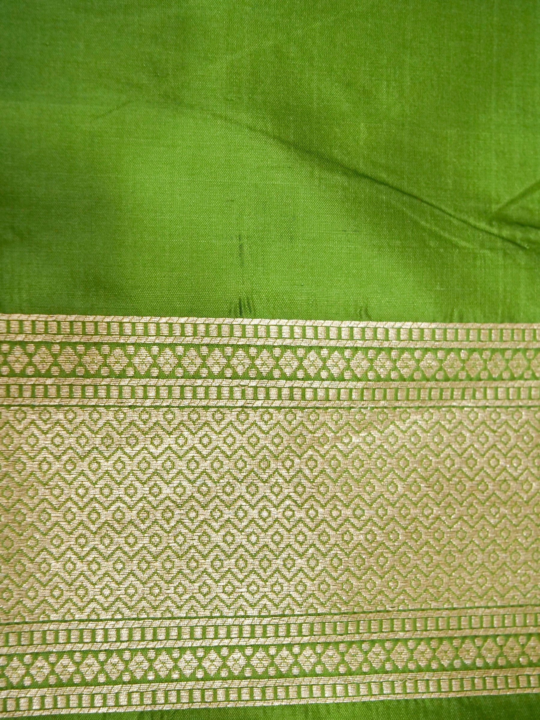 Green Handloom Pure Katan Silk Banarasi Brocade Saree