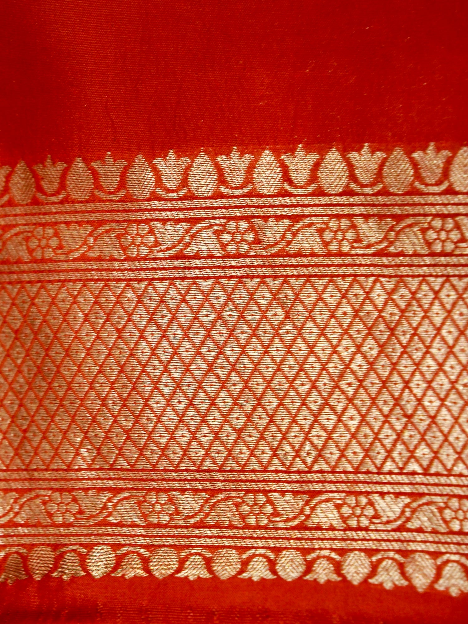 Red Handloom Pure Katan Silk Banarasi Brocade Saree