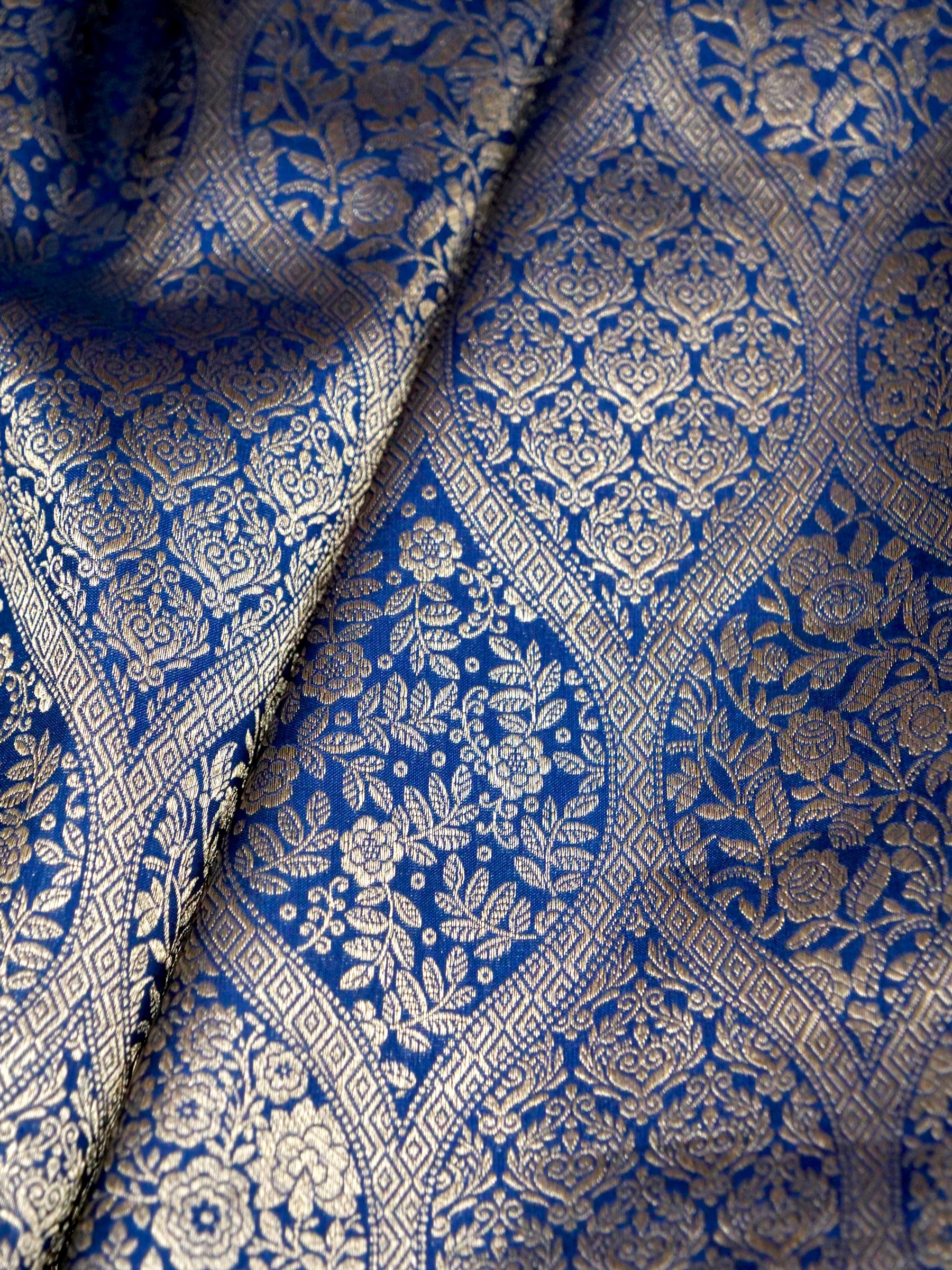Royal Blue Handloom Pure Katan Silk Banarasi Brocade Saree