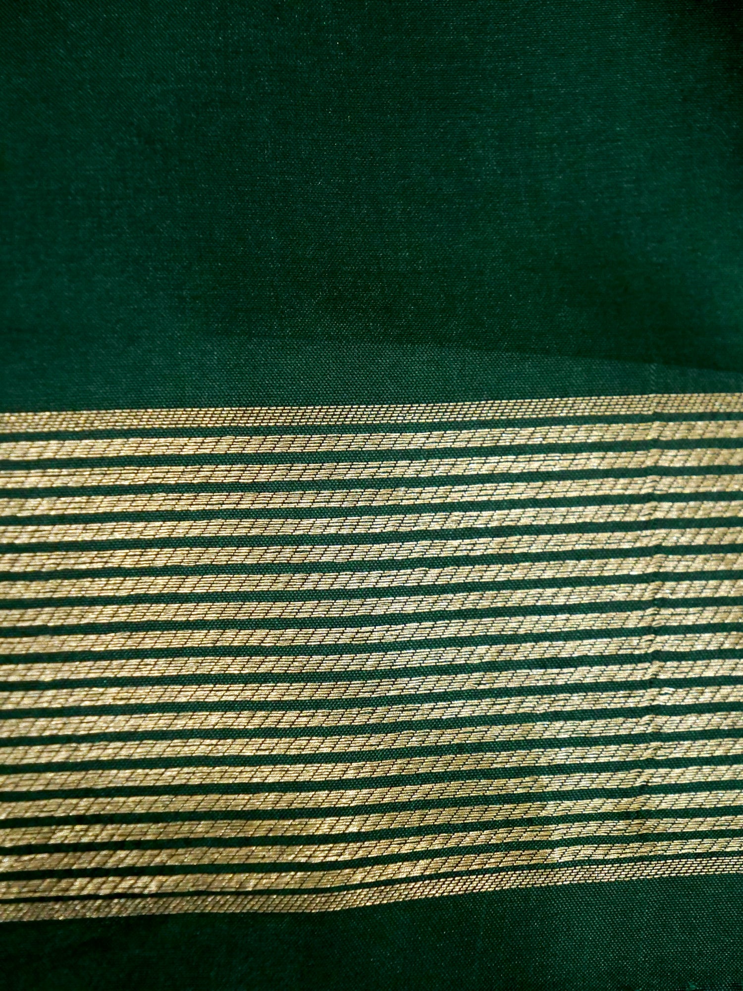 Bottle Green Handloom Pure Katan Silk Banarasi Brocade Saree