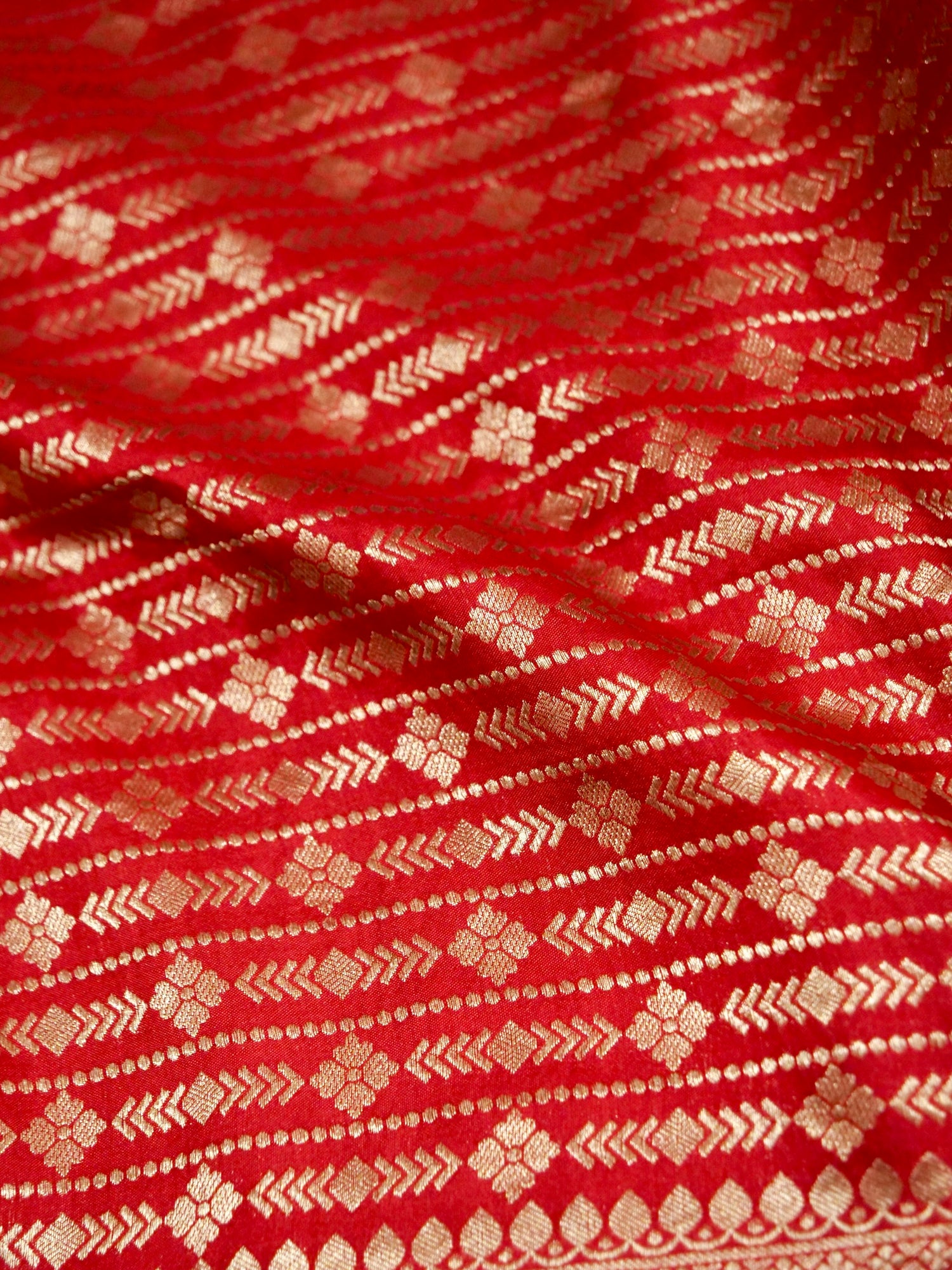 Ruby Red Handloom Pure Katan Silk Banarasi Brocade Saree
