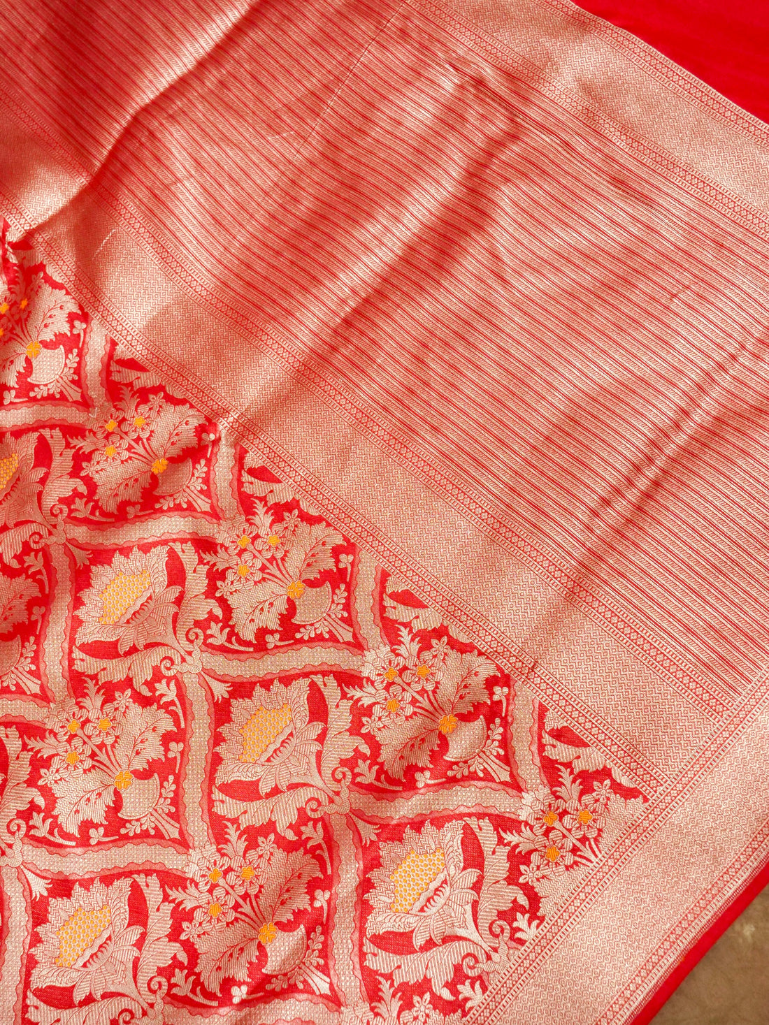 Red Handwoven Banarasi Pure Katan Silk Meenakari Brocade Saree